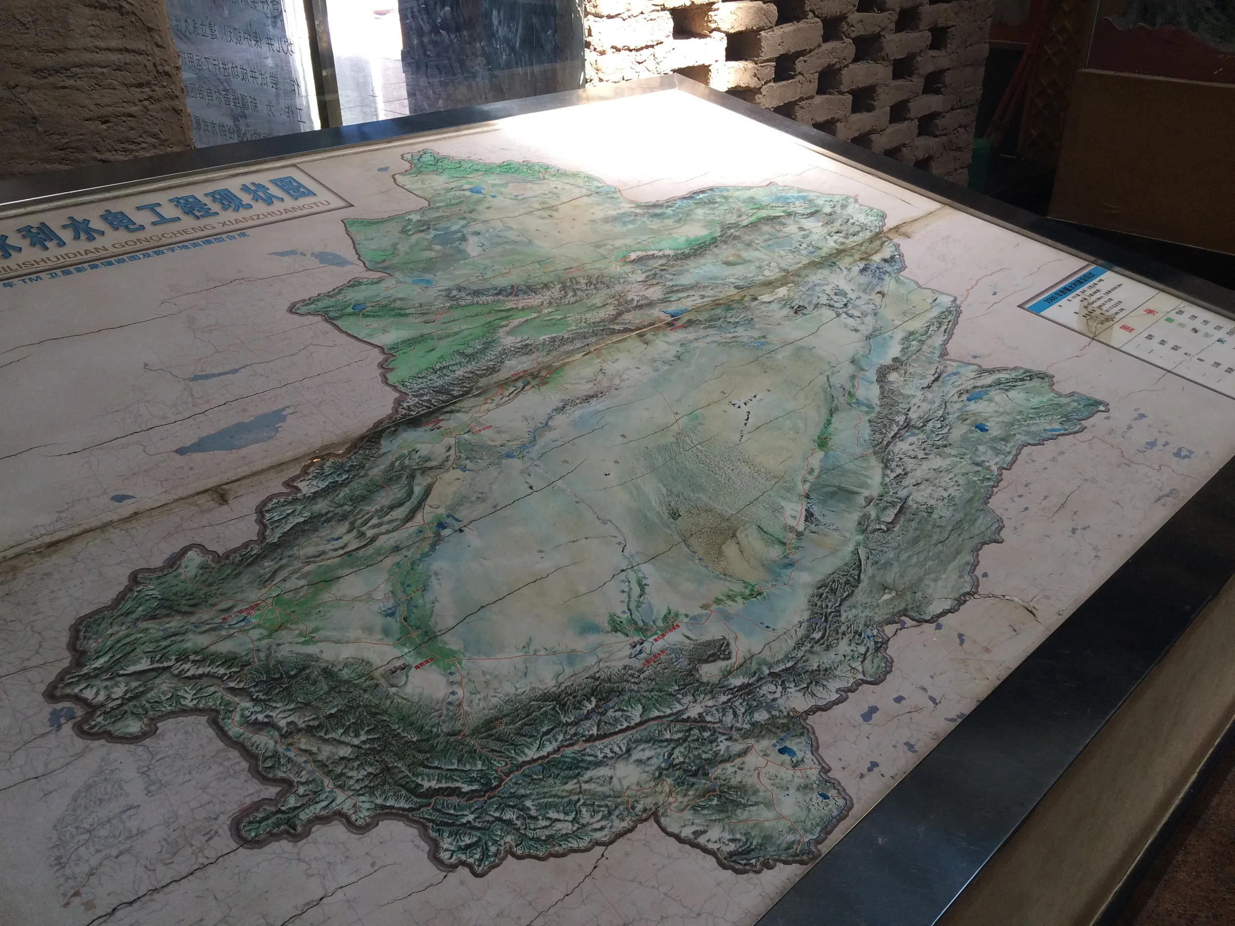 新疆の水利・水力発電の現状図