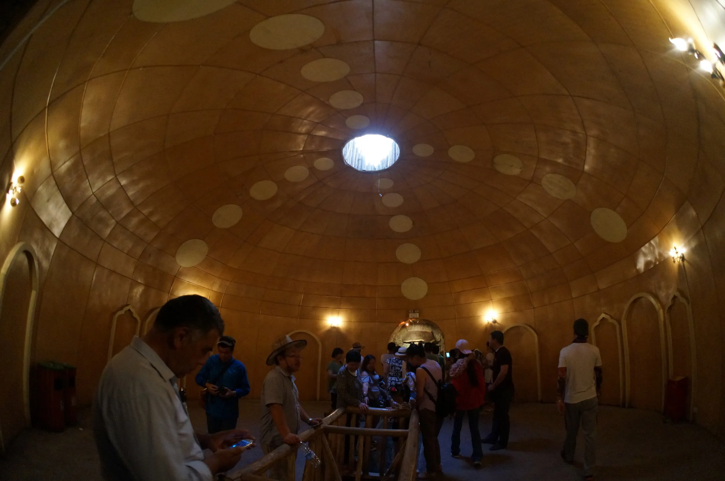 カレーズの地下水路