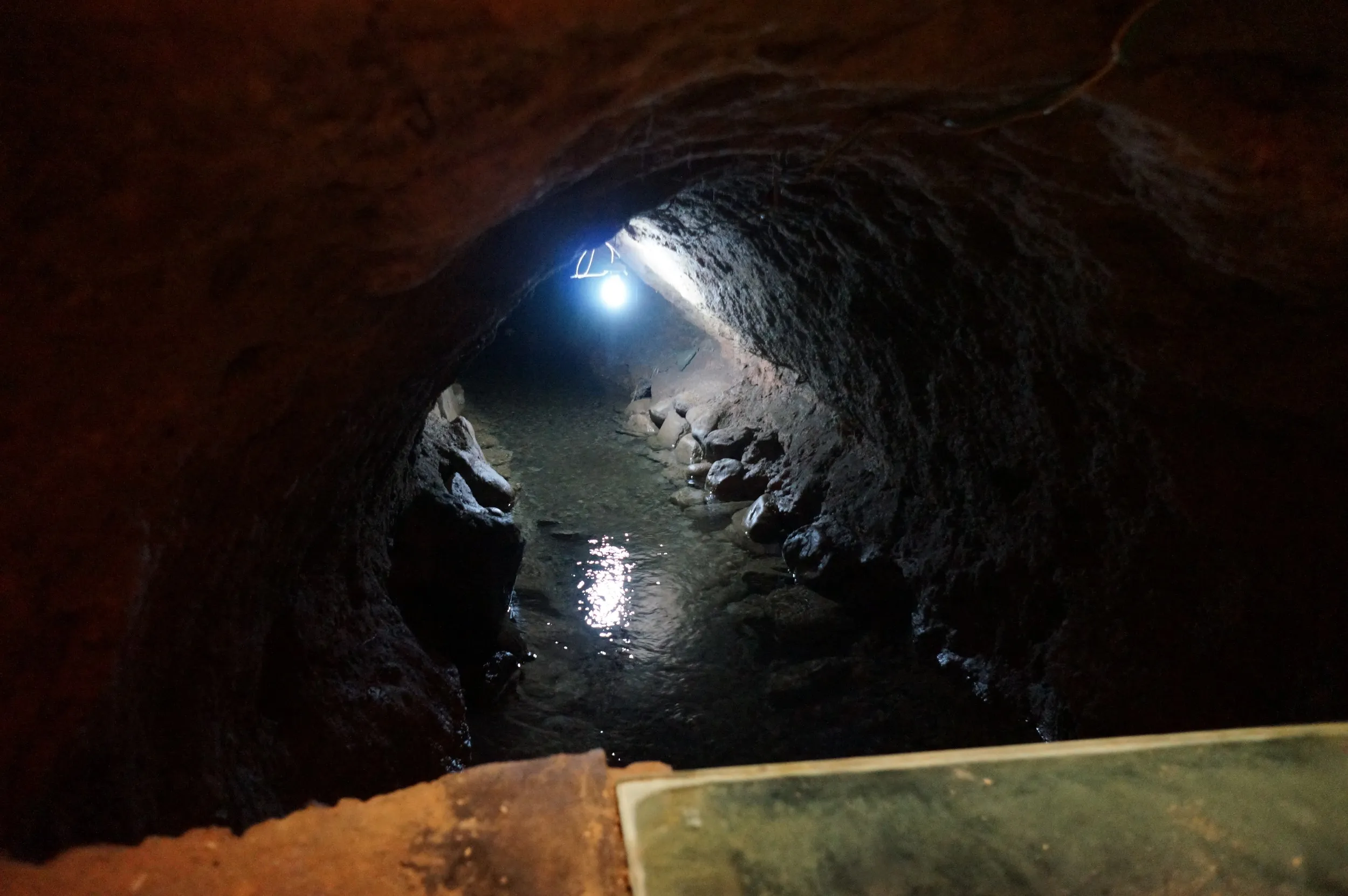 カレーズの地下水路