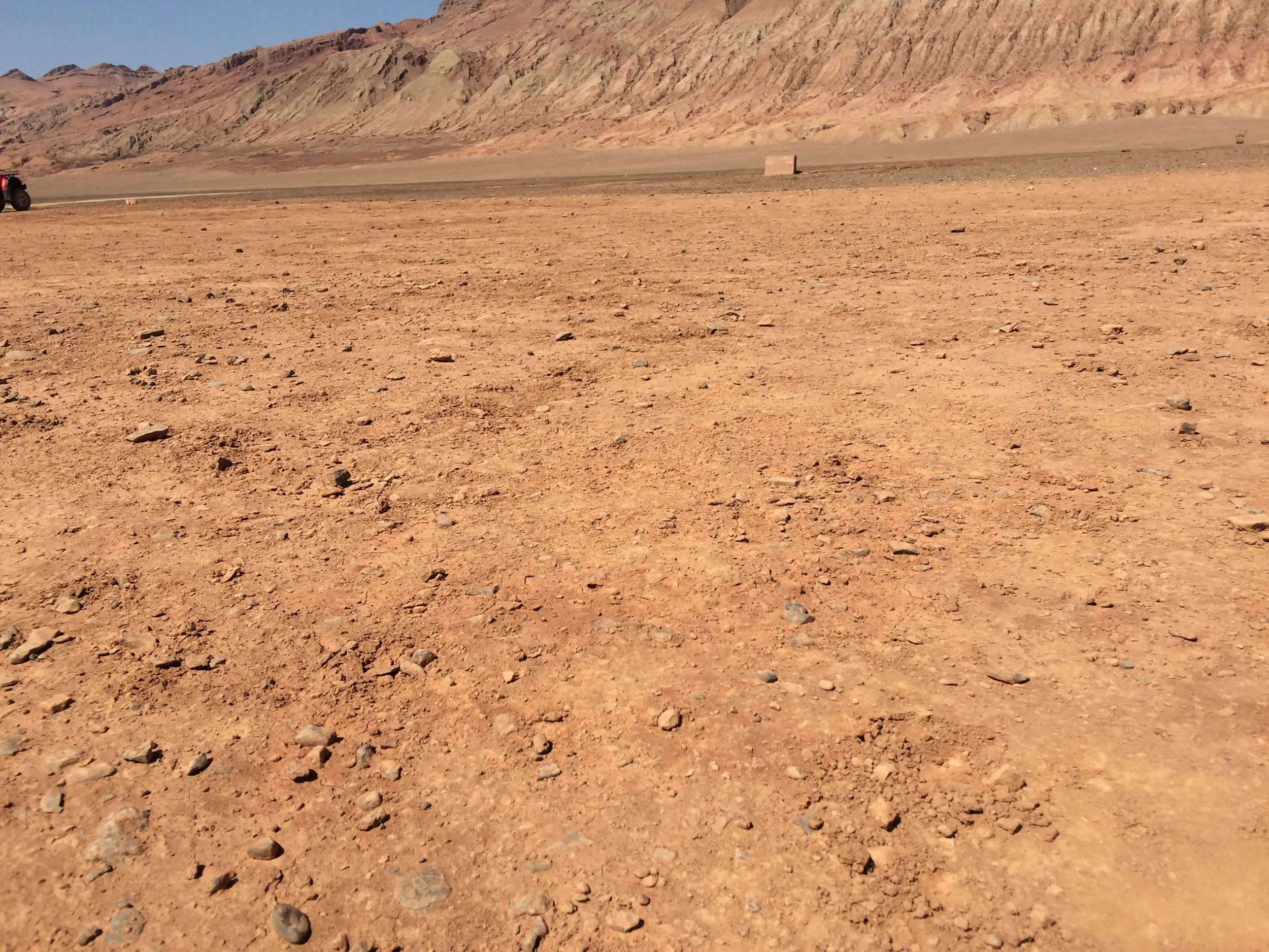 火焔山を目の前に望む