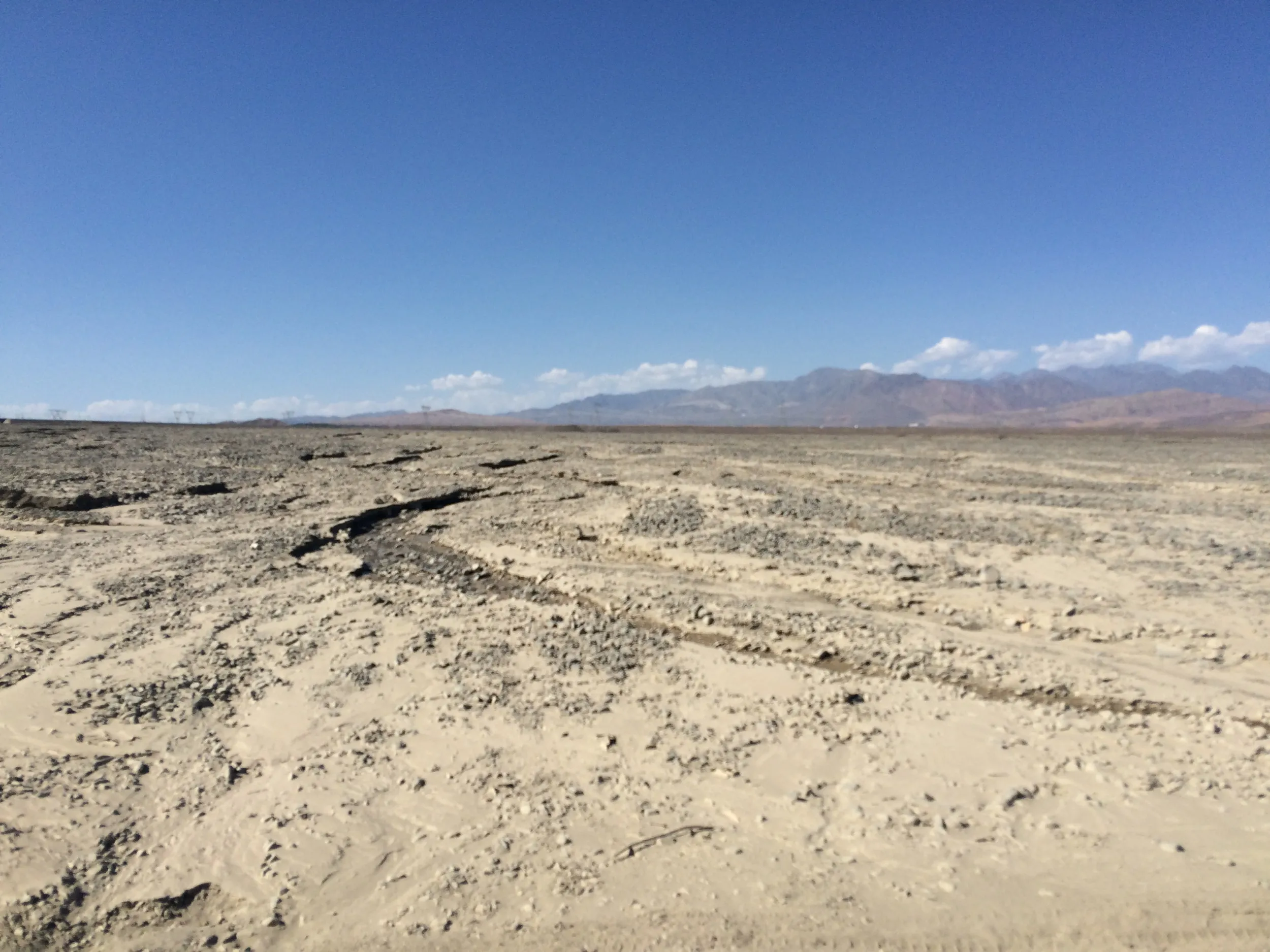 見渡す限りの砂漠