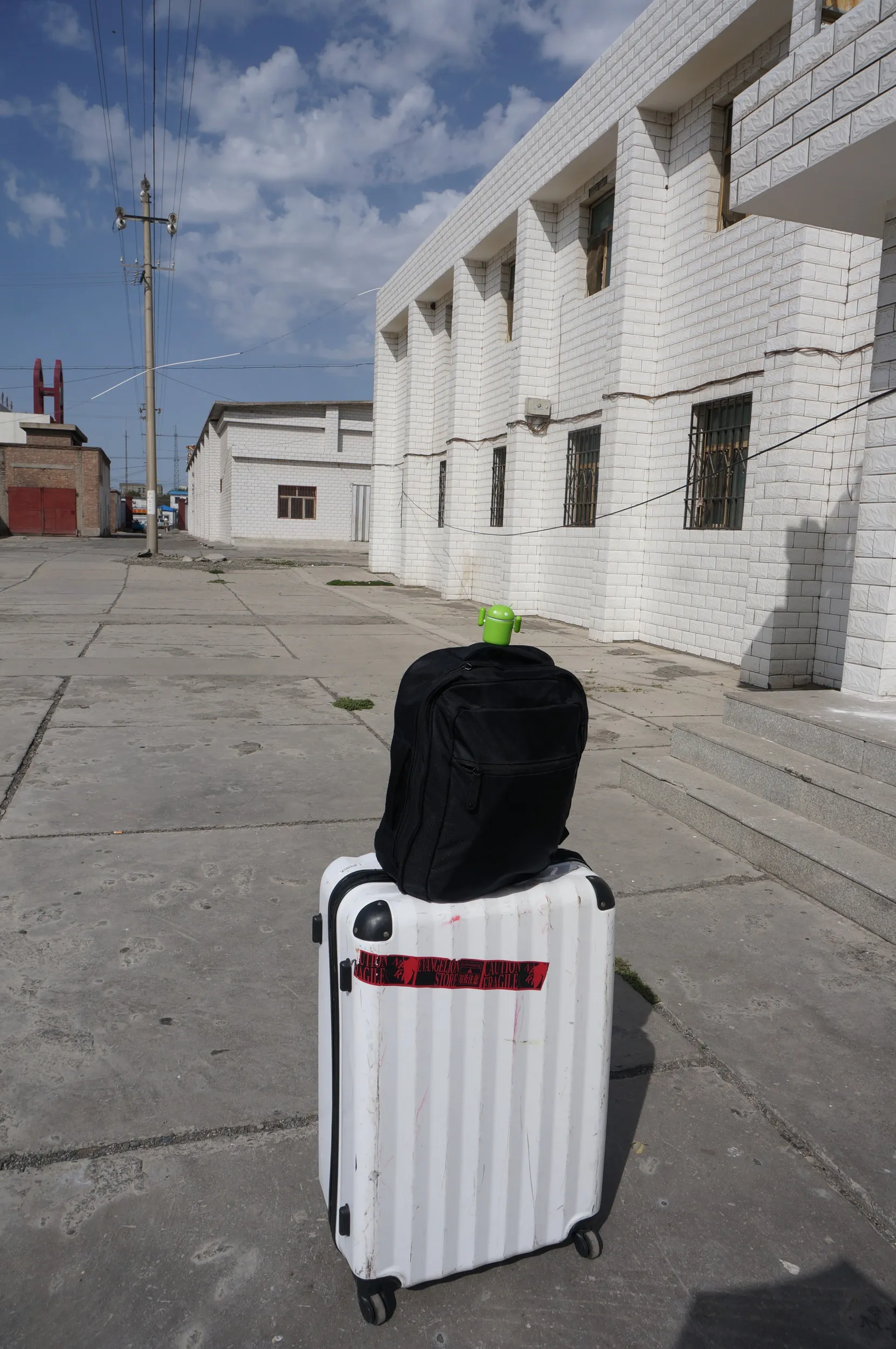 ウルムチに向け出発