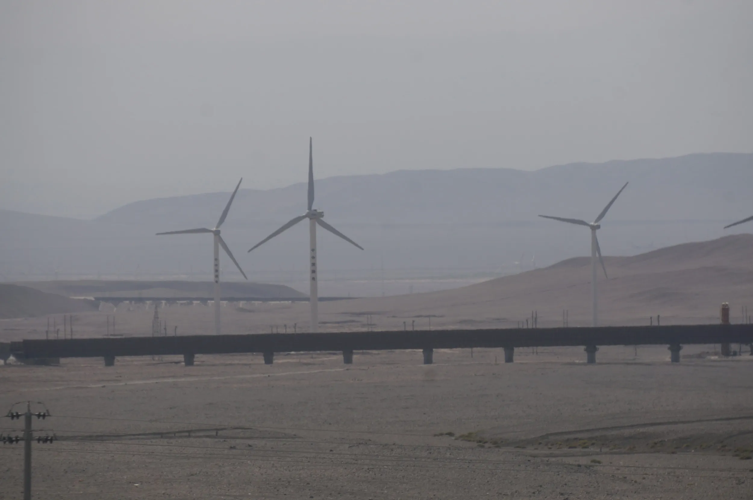 トルファン～ウルムチ間の車窓風景