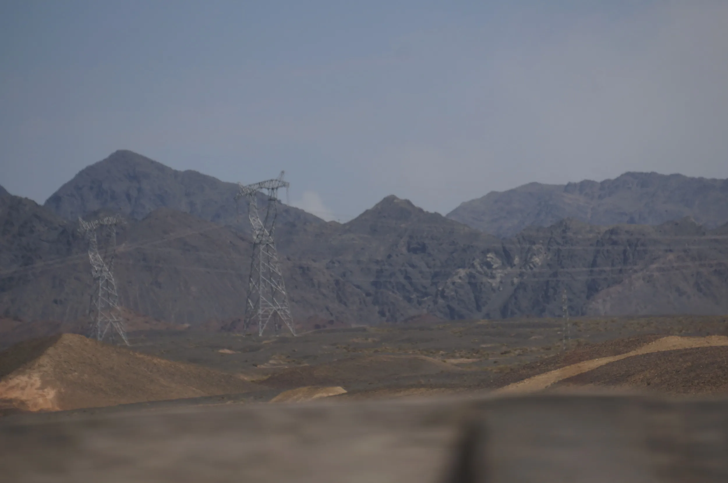 トルファン～ウルムチ間の車窓風景