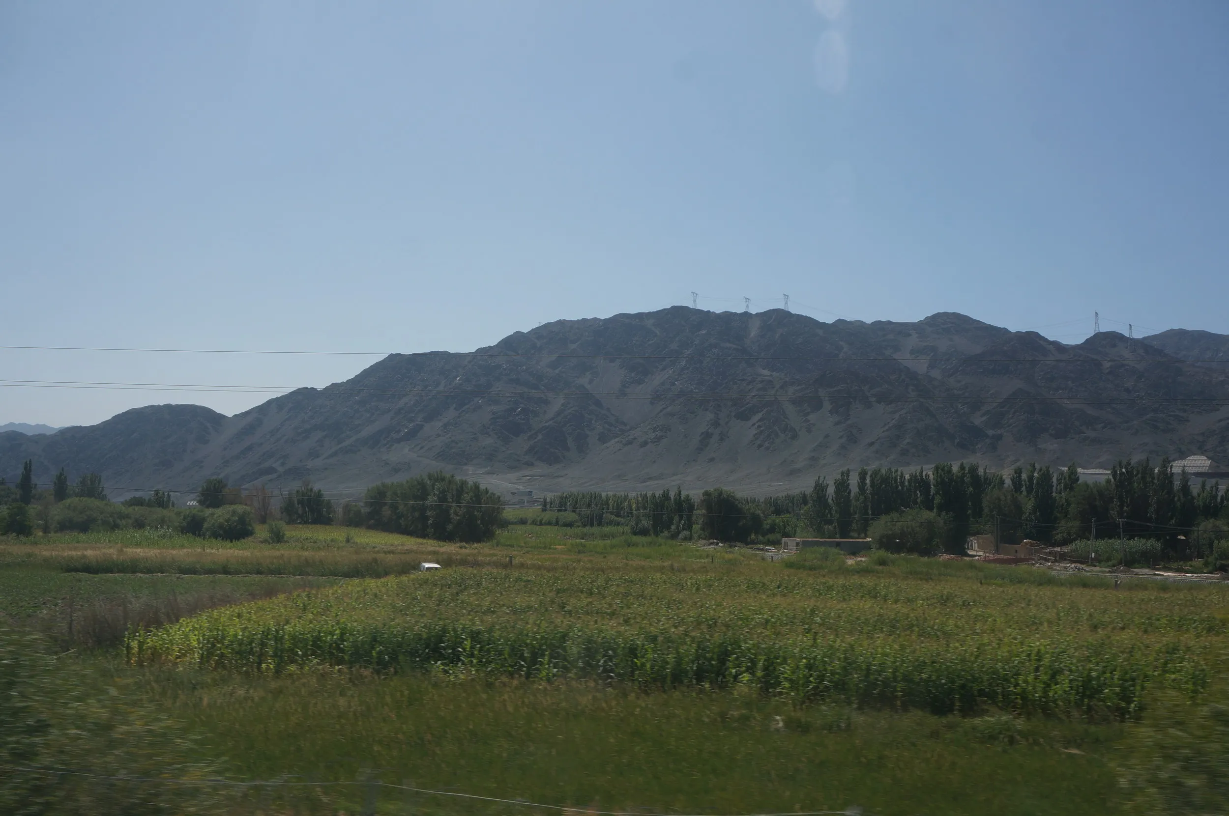 トルファン～ウルムチ間の車窓風景