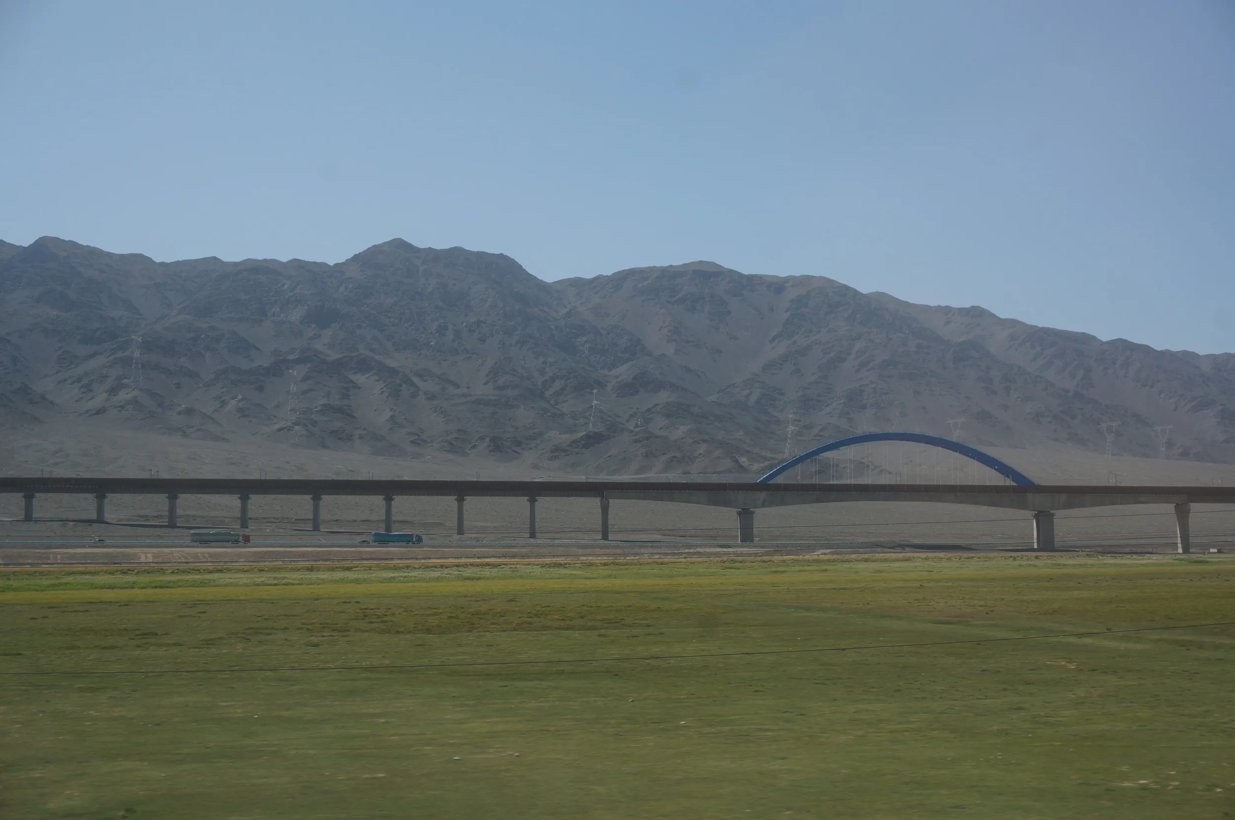 トルファン～ウルムチ間の車窓風景