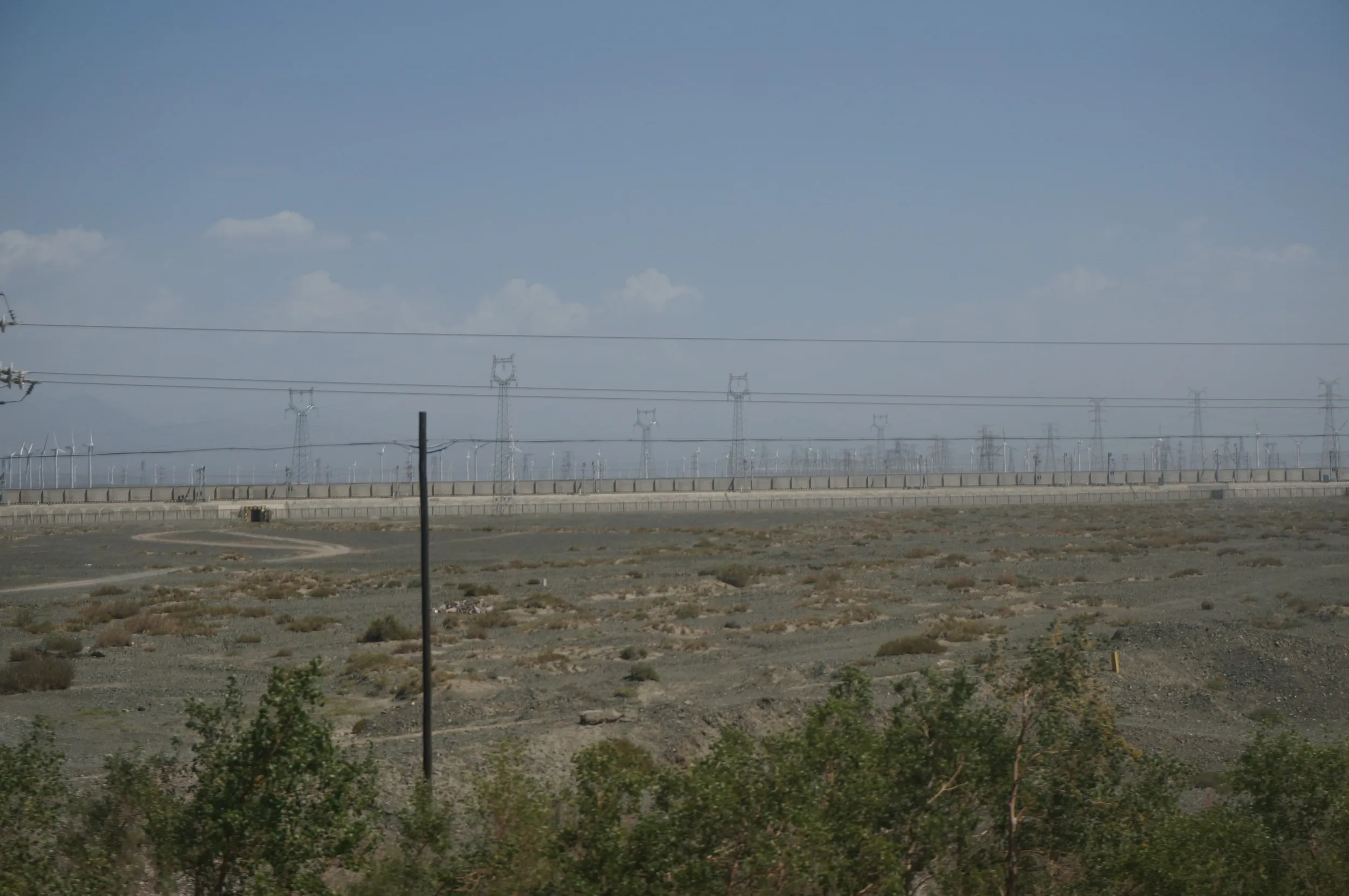 トルファン～ウルムチ間の車窓風景
