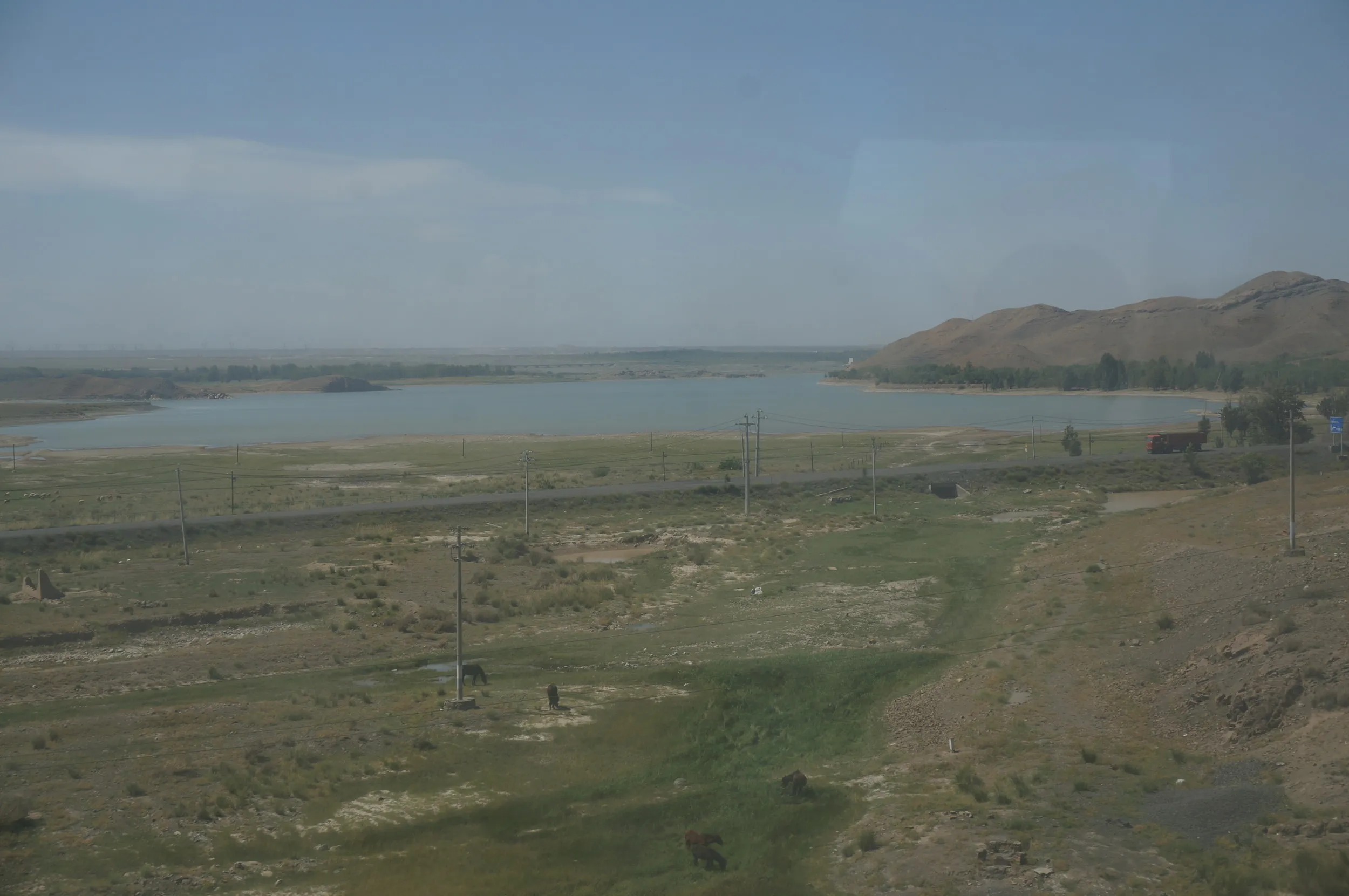 トルファン～ウルムチ間の車窓風景