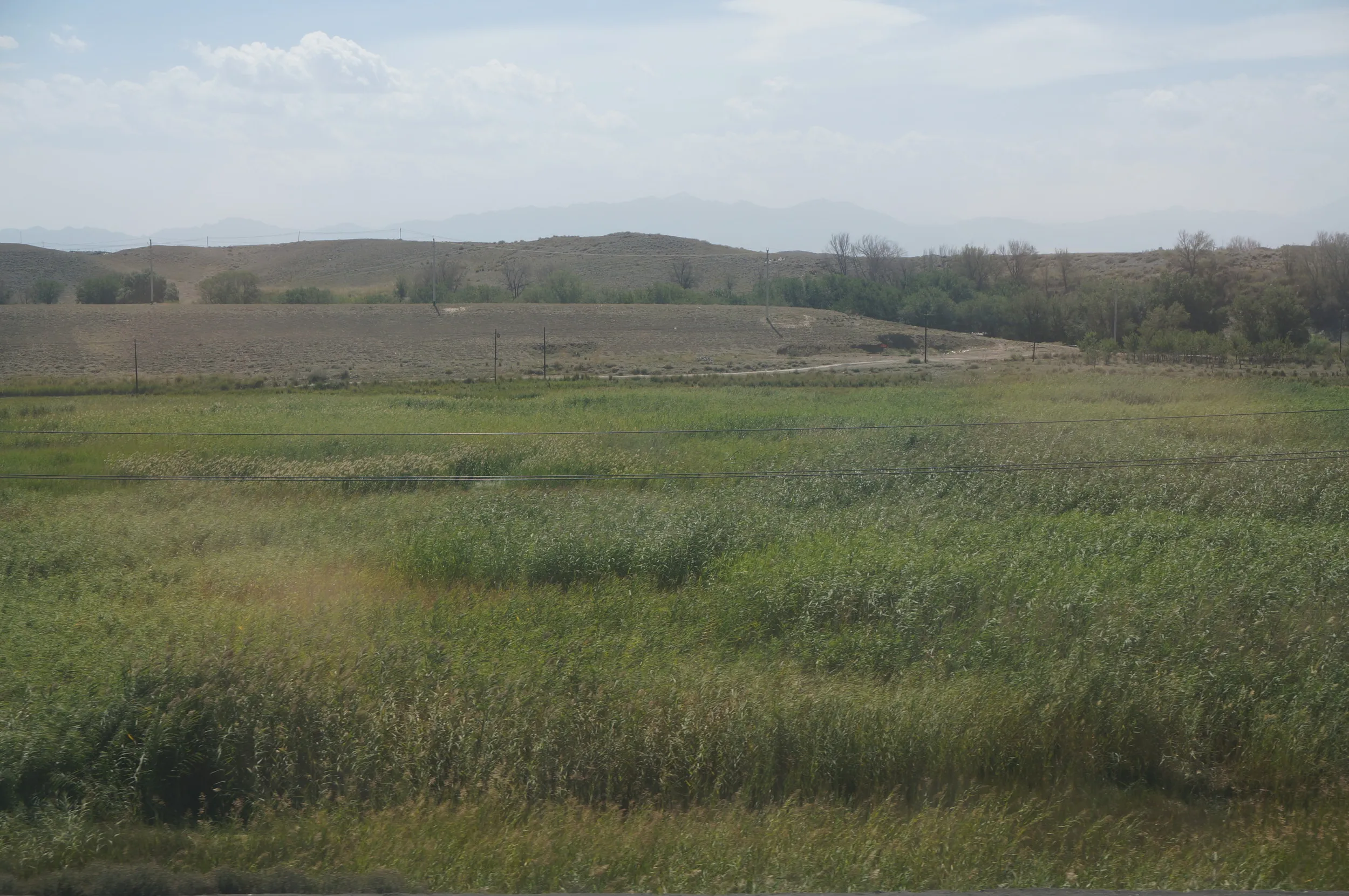 トルファン～ウルムチ間の車窓風景