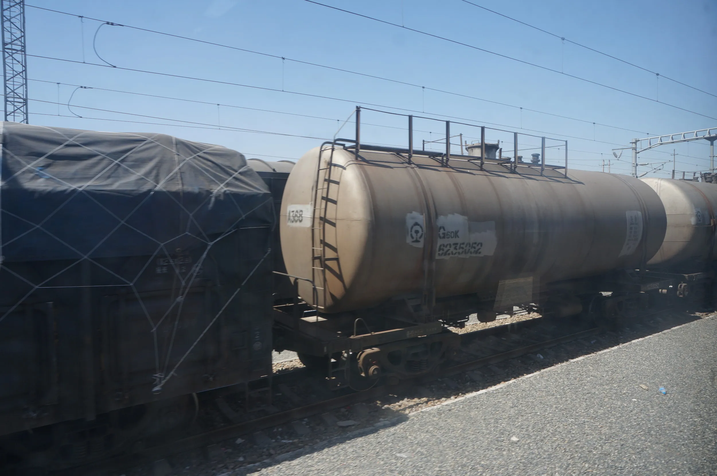 トルファン～ウルムチ間の車窓風景