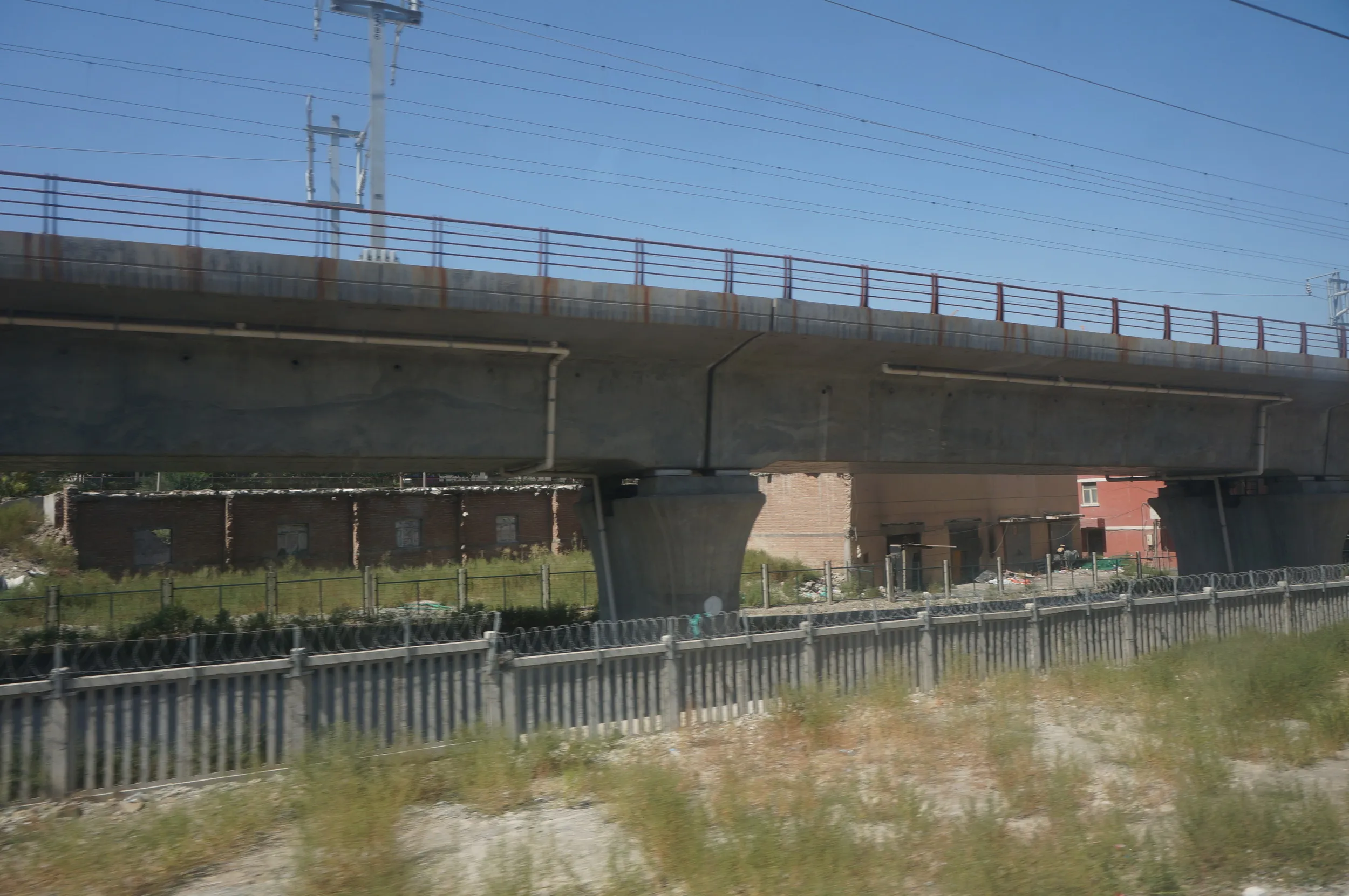 トルファン～ウルムチ間の車窓風景
