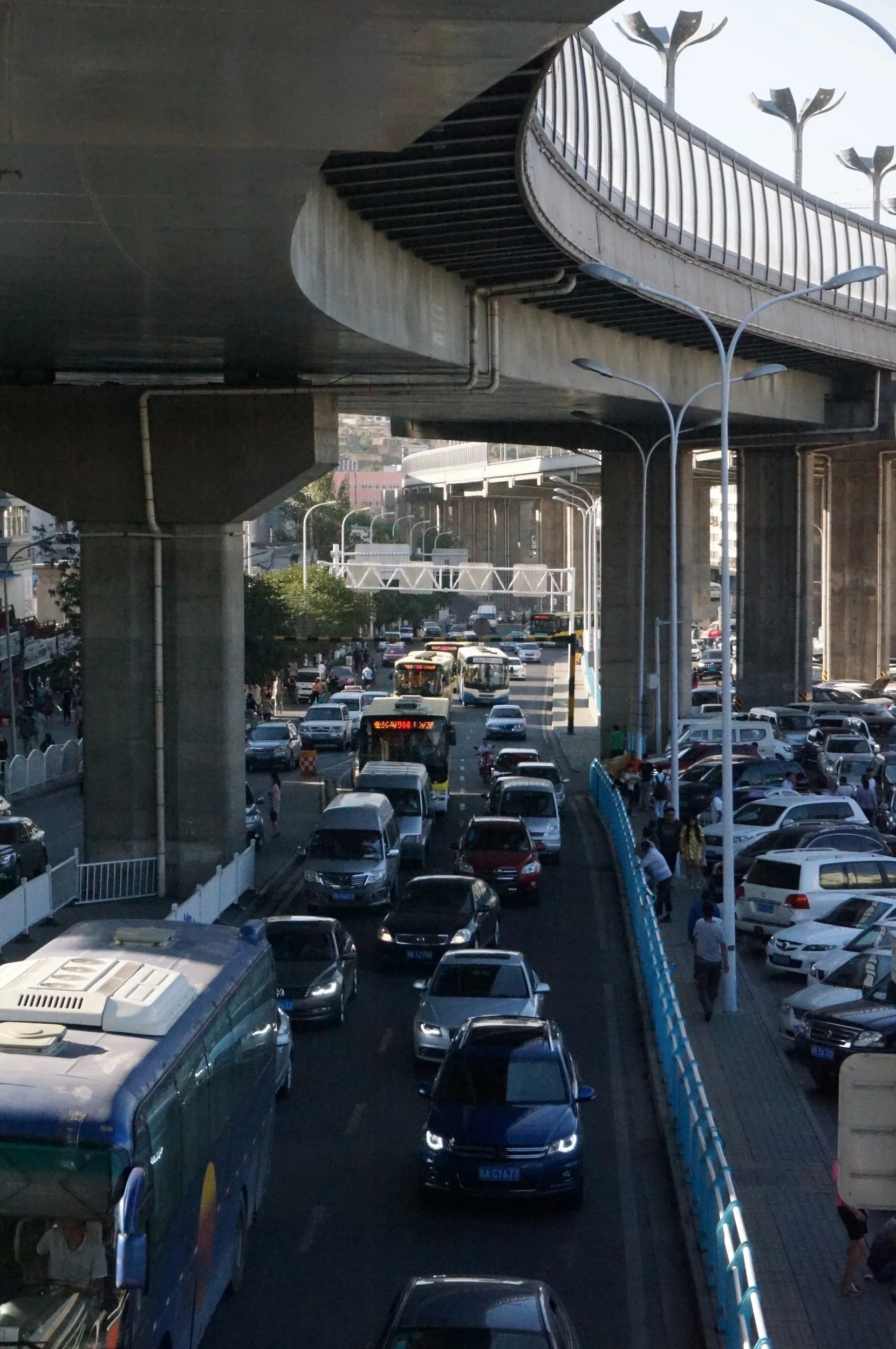 ウルムチ市内を散歩