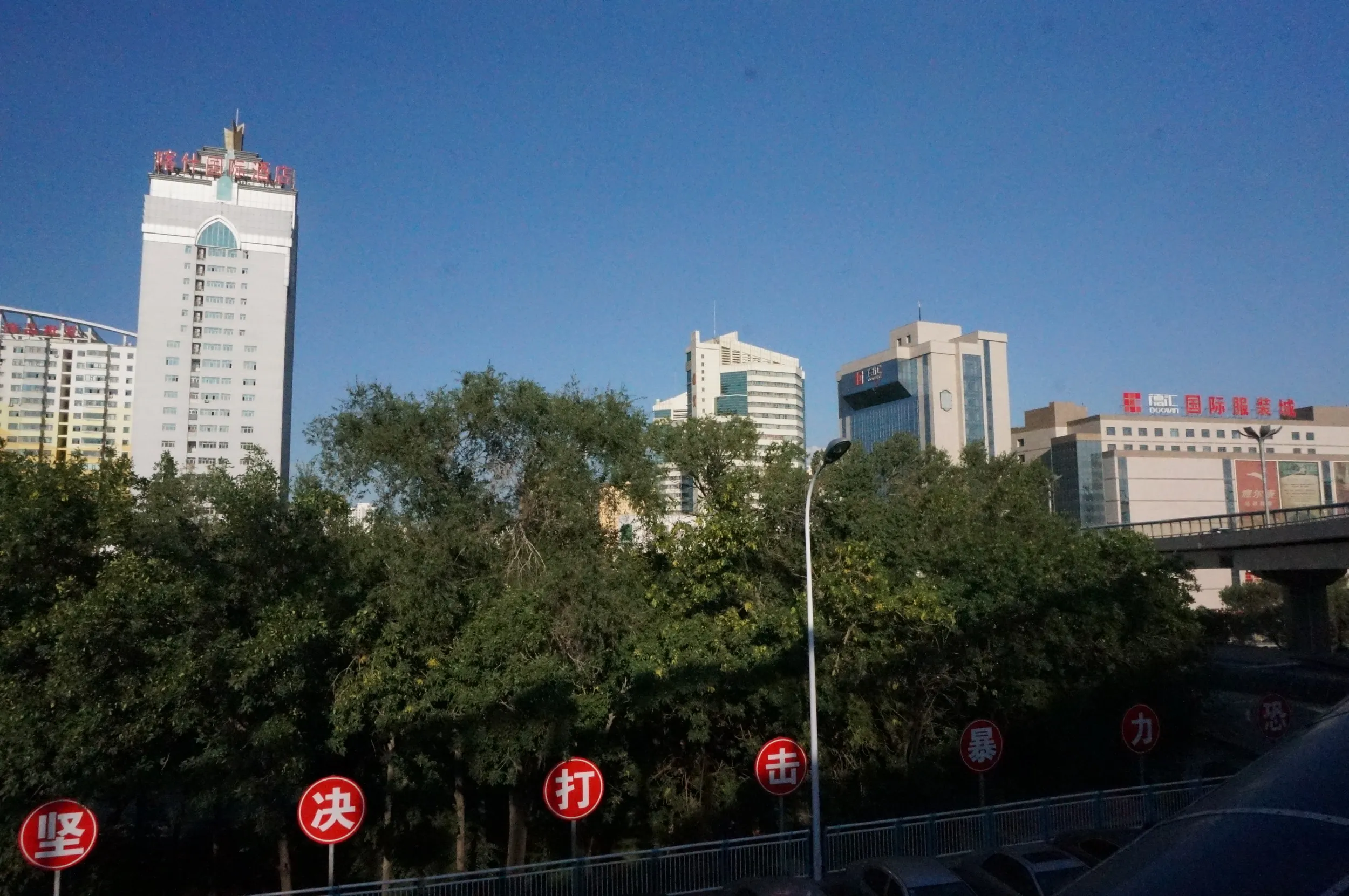 ウルムチ市内を散歩