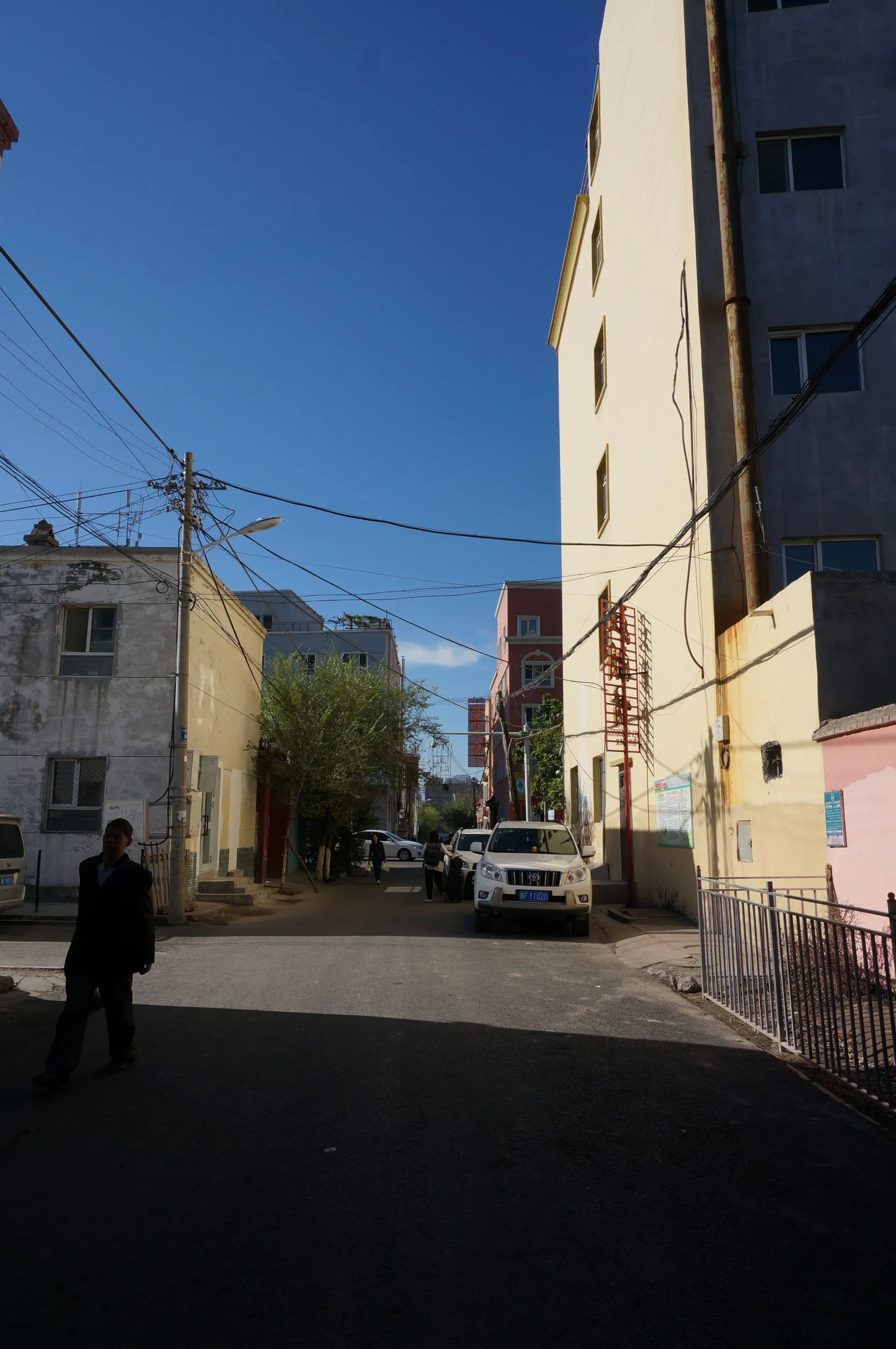 イリ伊桟ユースホステル周辺を軽く散歩