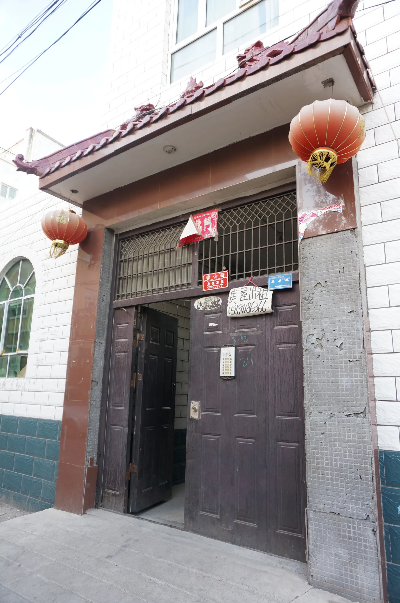 軍墾路便民市場付近の街並み