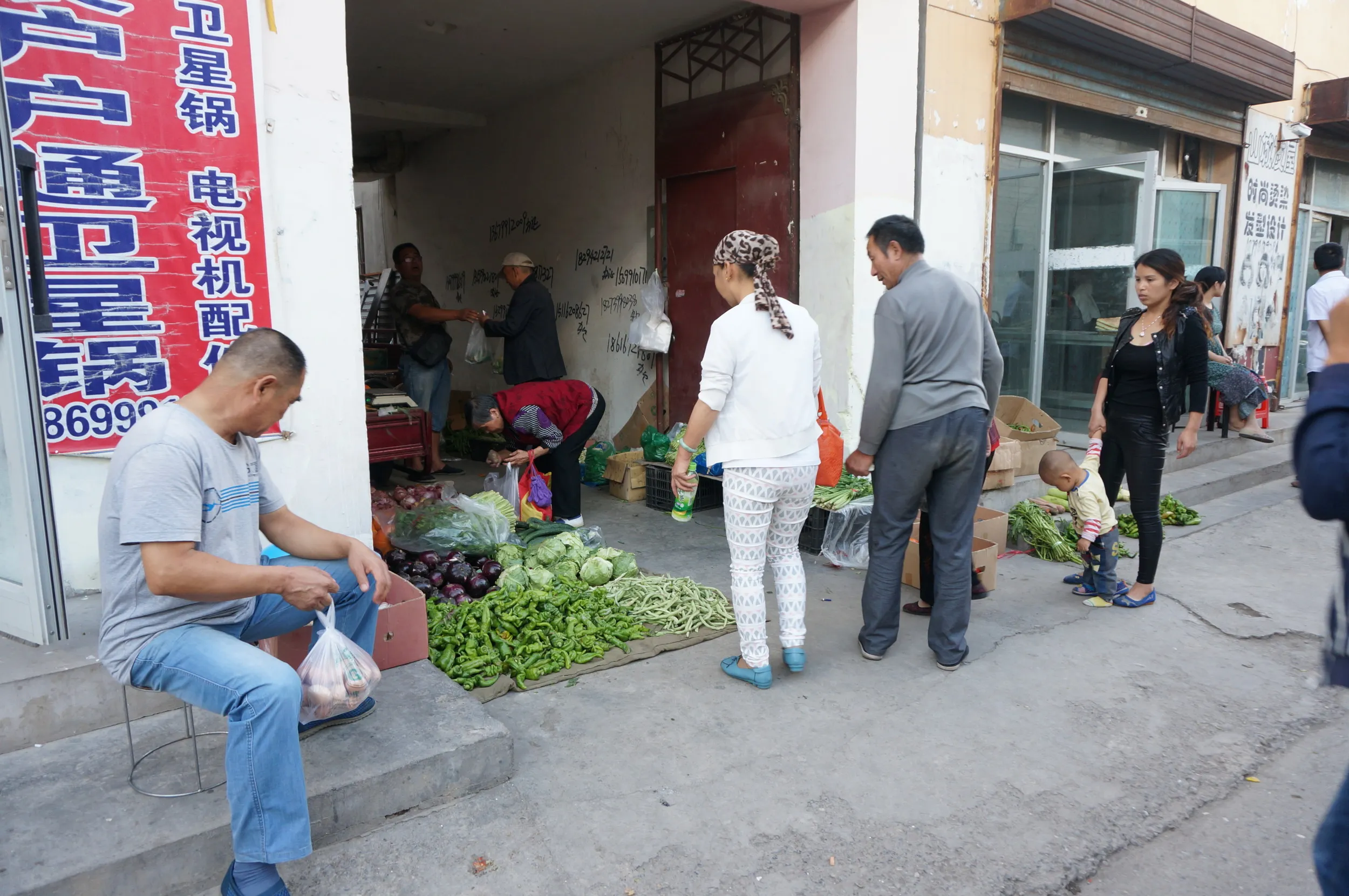 軍墾路便民市場の八百屋