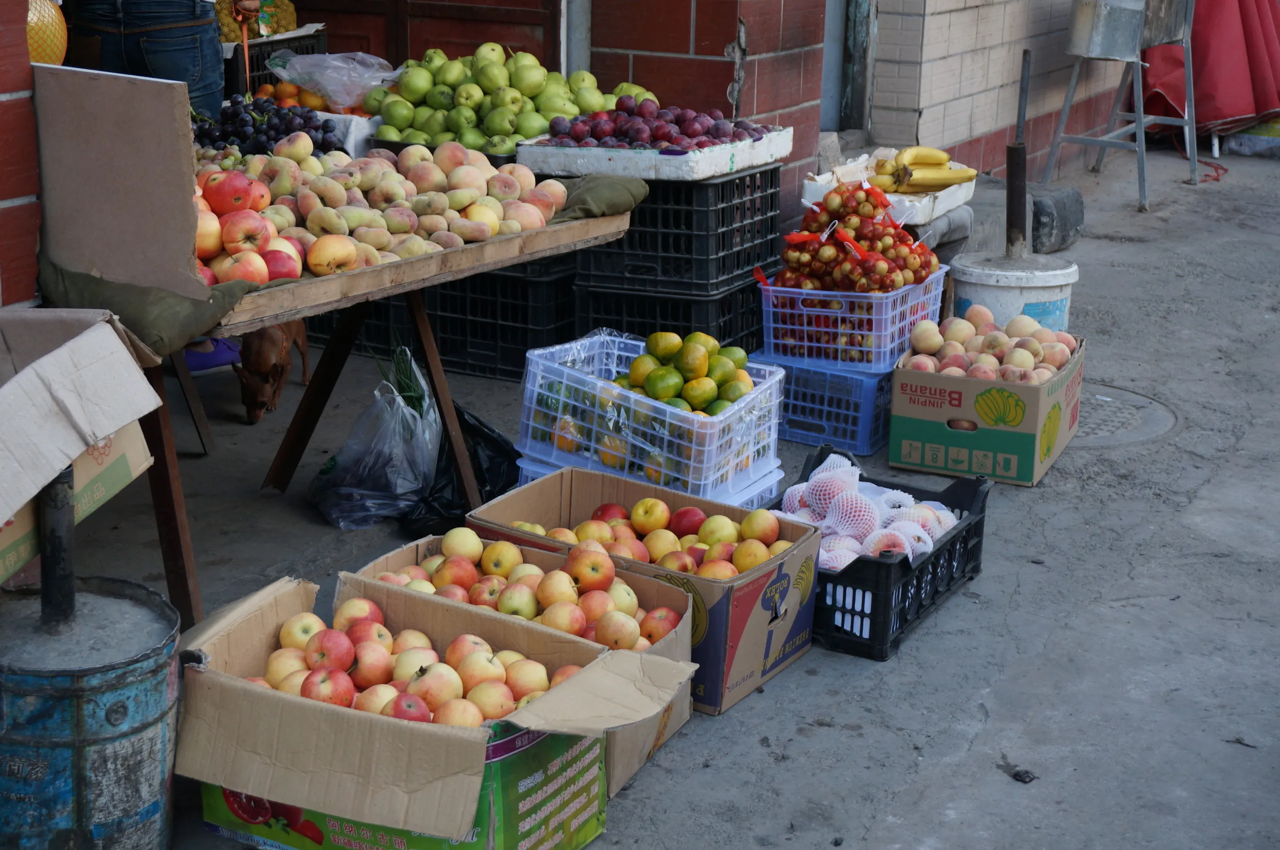 軍墾路便民市場の果物屋