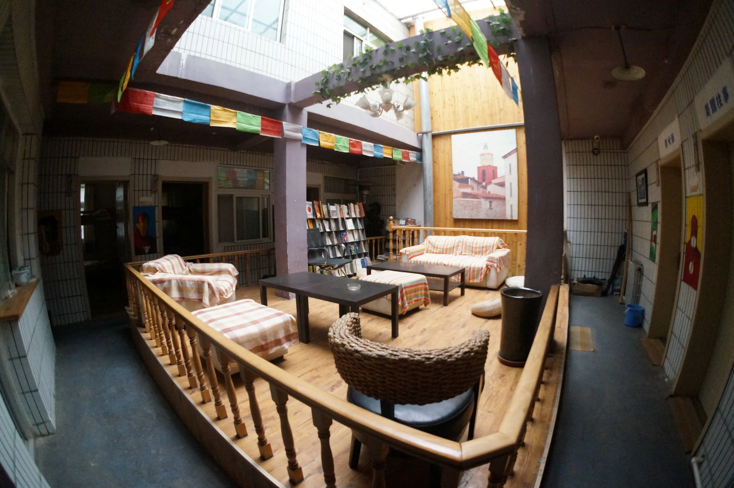 ユースホステルの二階