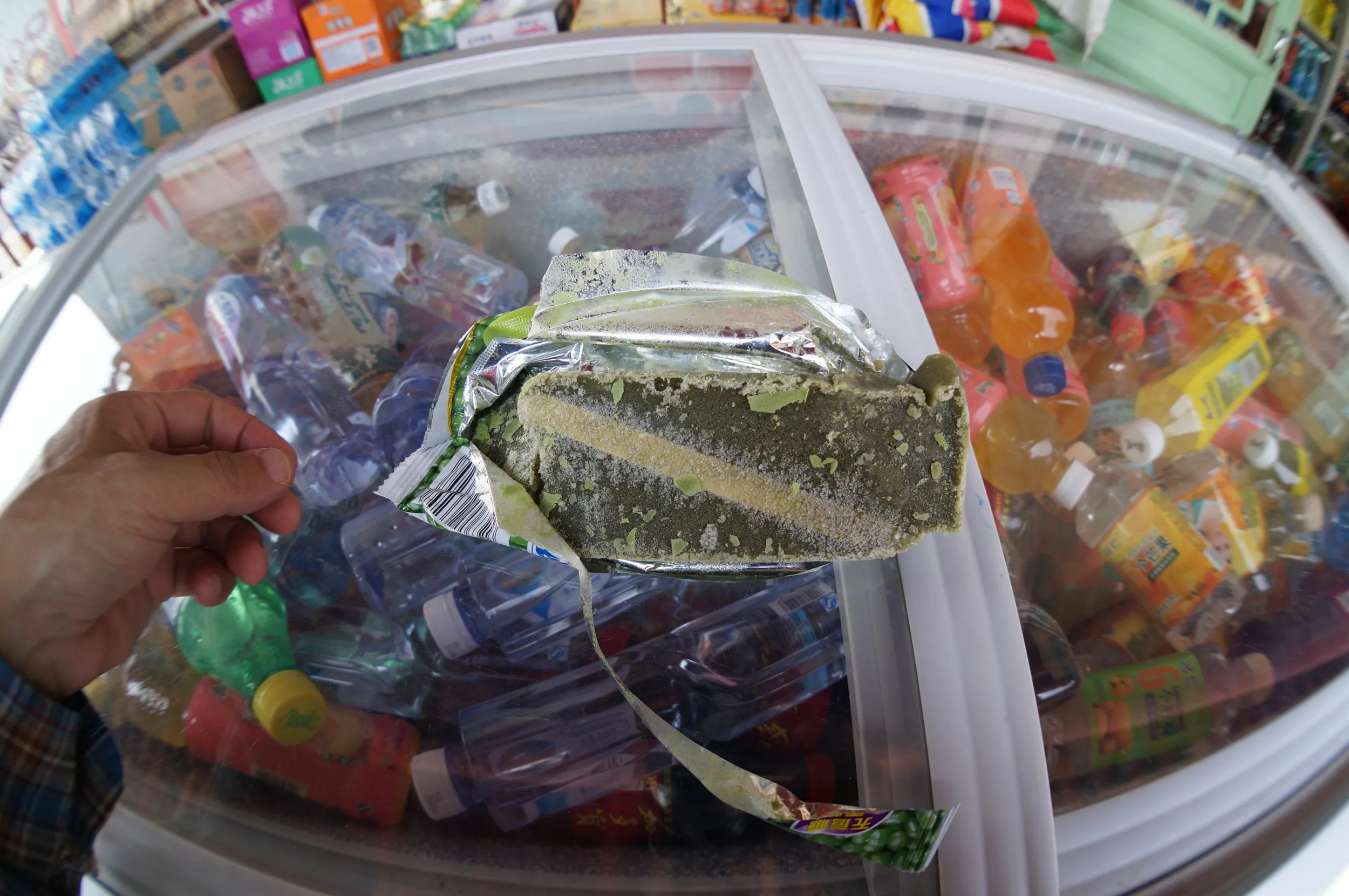 売店で緑豆アイスを購入