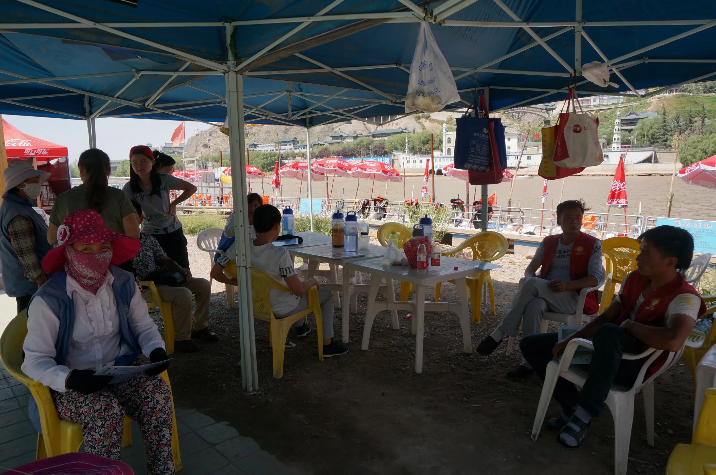 羊皮筏乗り場と休憩所