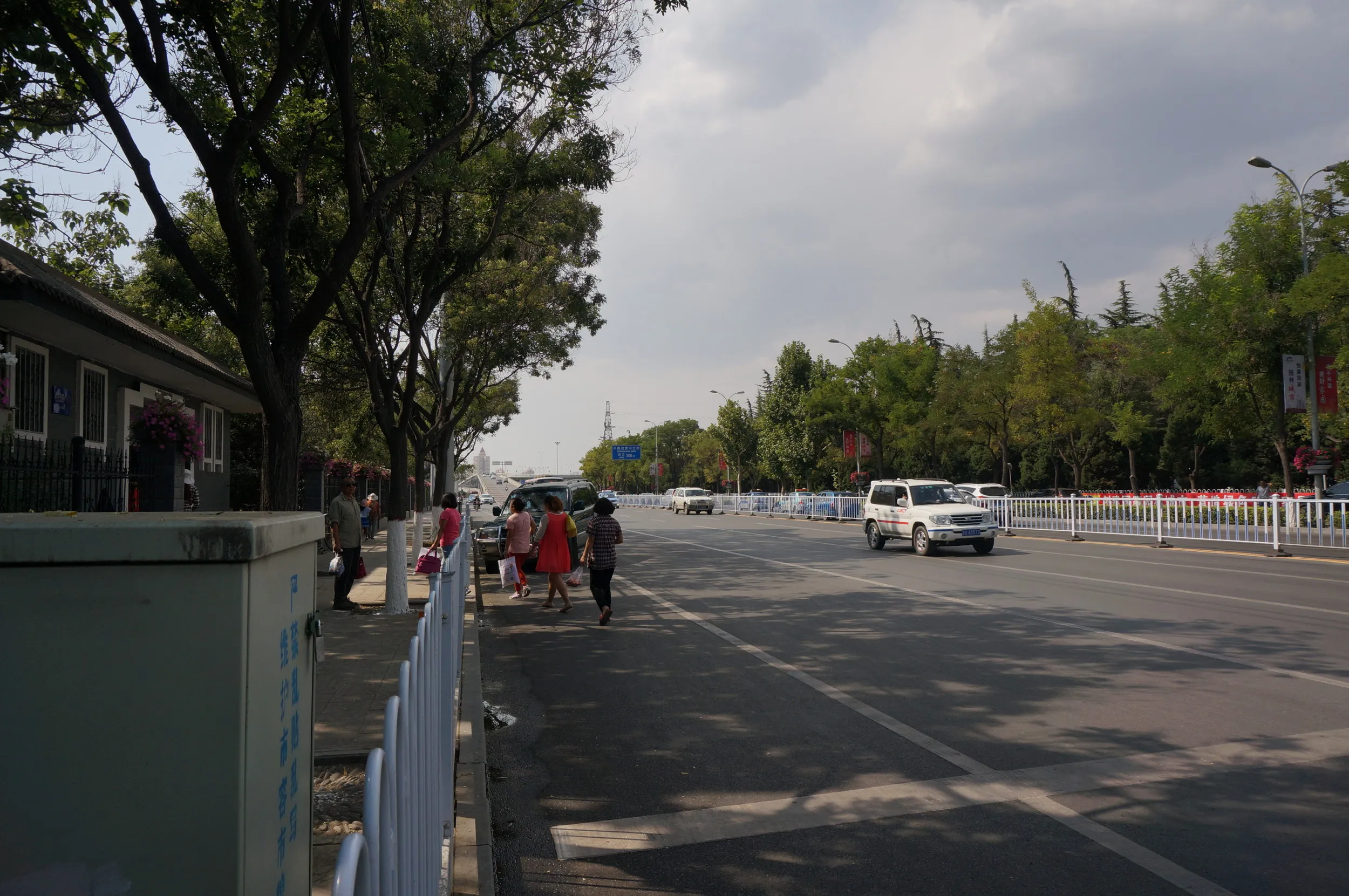 黄河母親像付近の風景