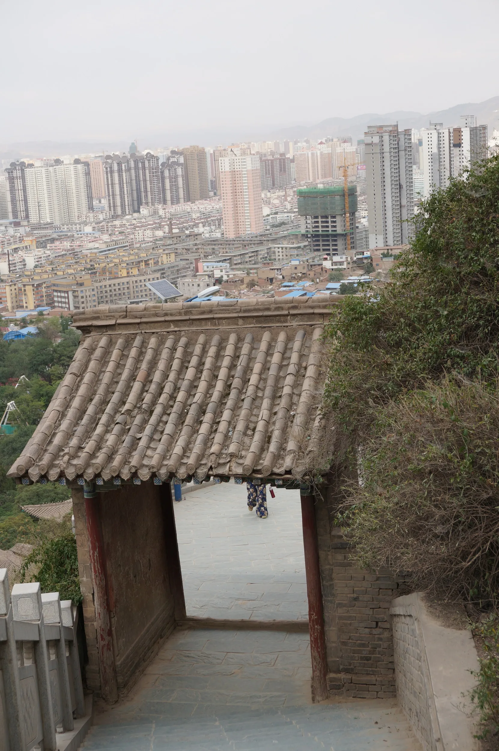 閉園、閉山のお知らせが鳴り響く