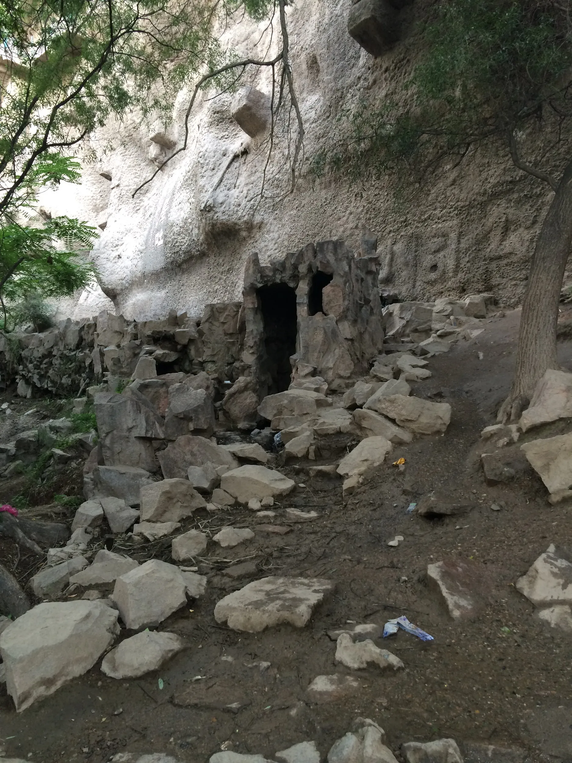 水が湧き出ている場所
