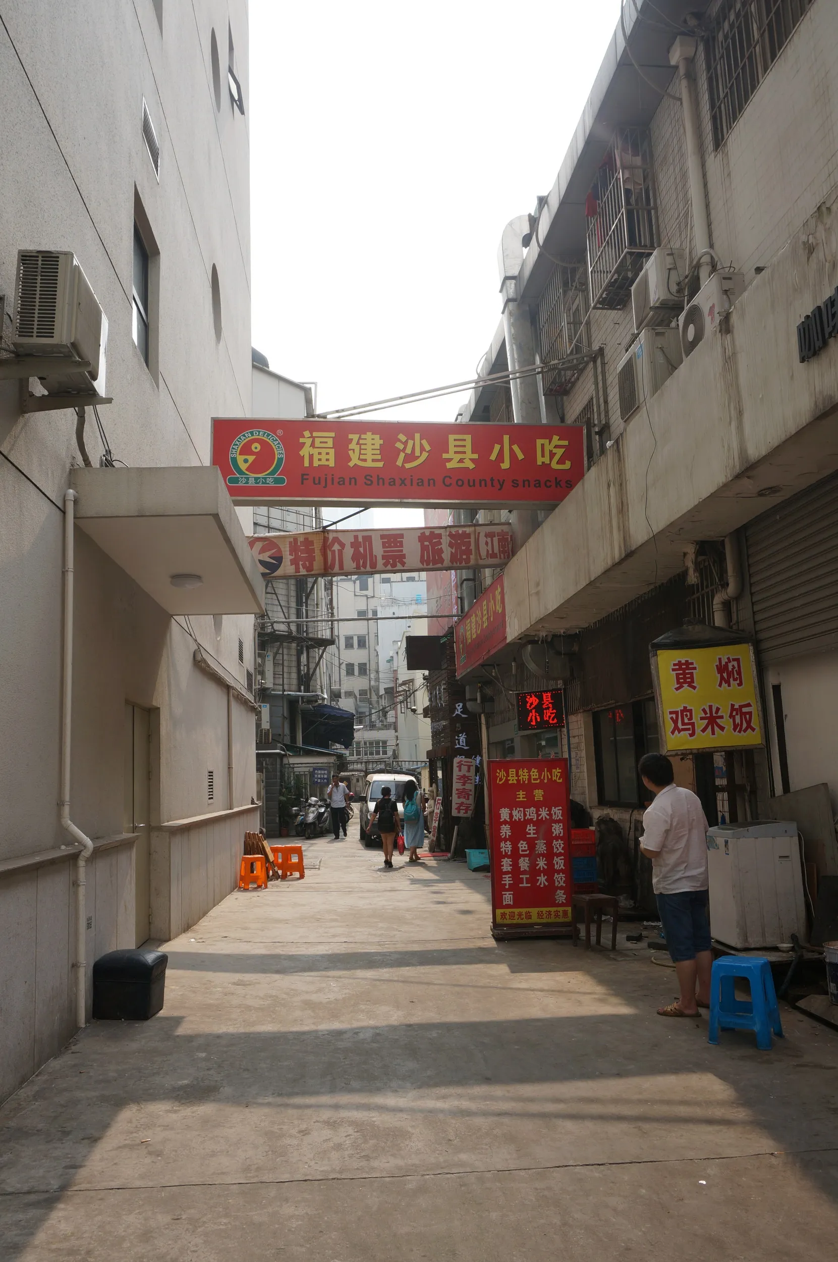 南京東路周辺の路地裏