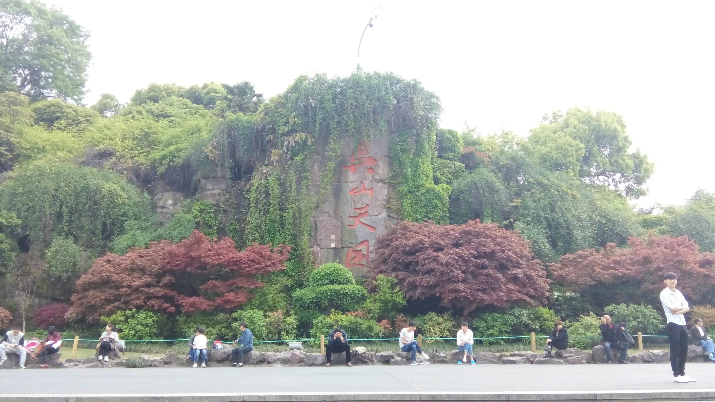 西湖へ向かう道中