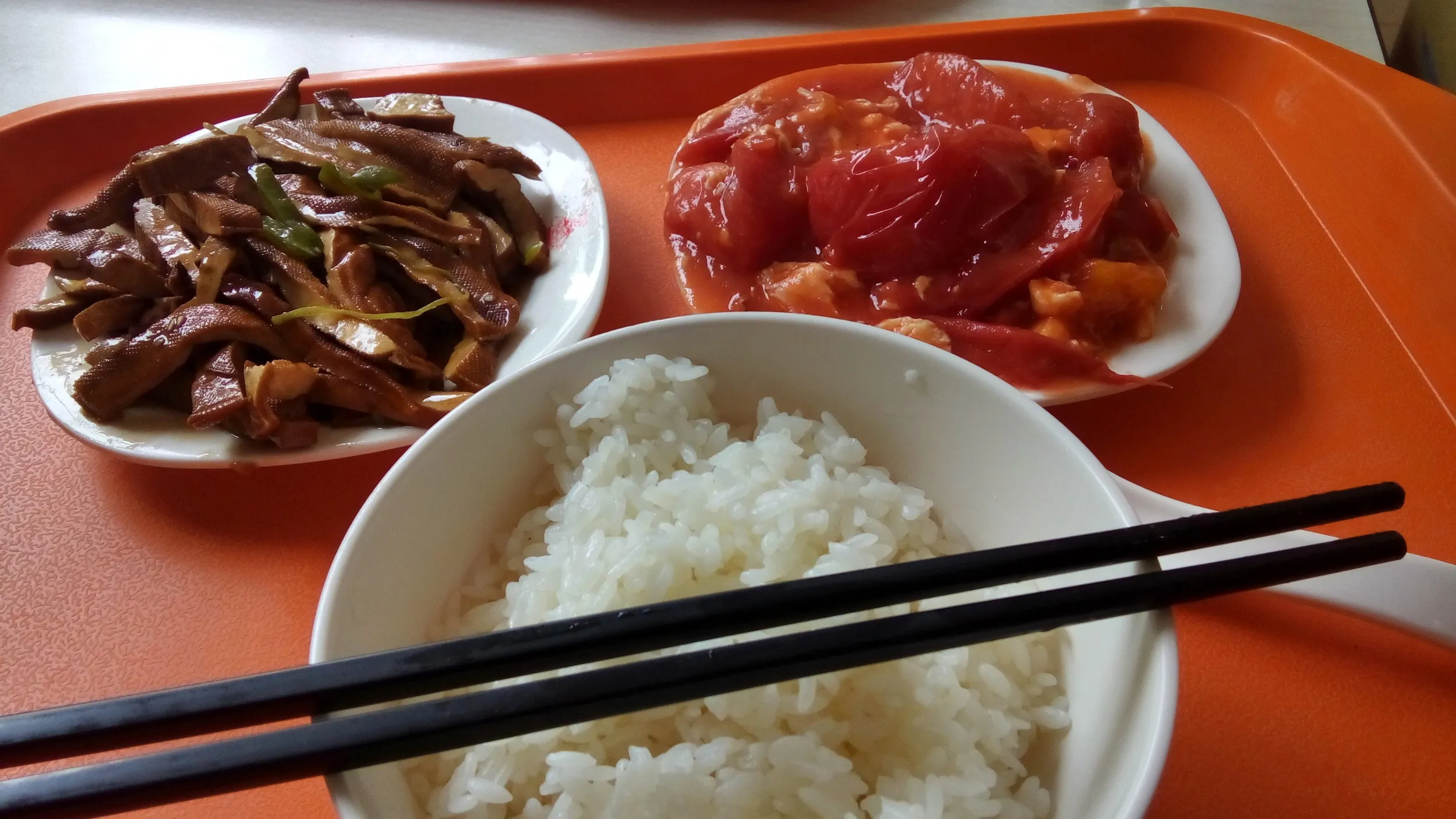 豆腐と卵とトマト炒め