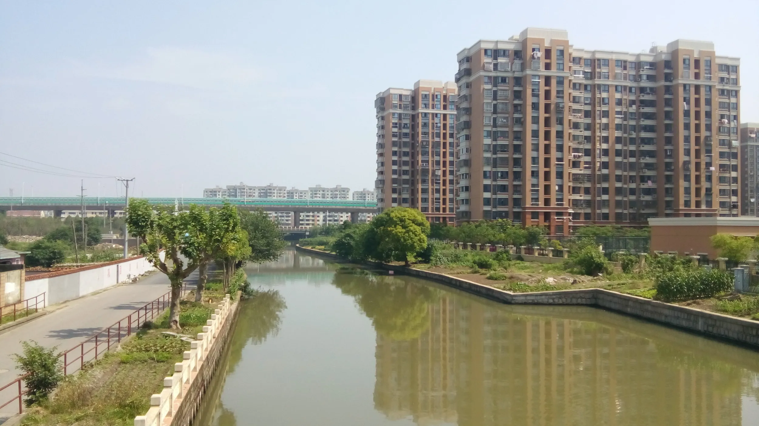 派出所で臨宿登記