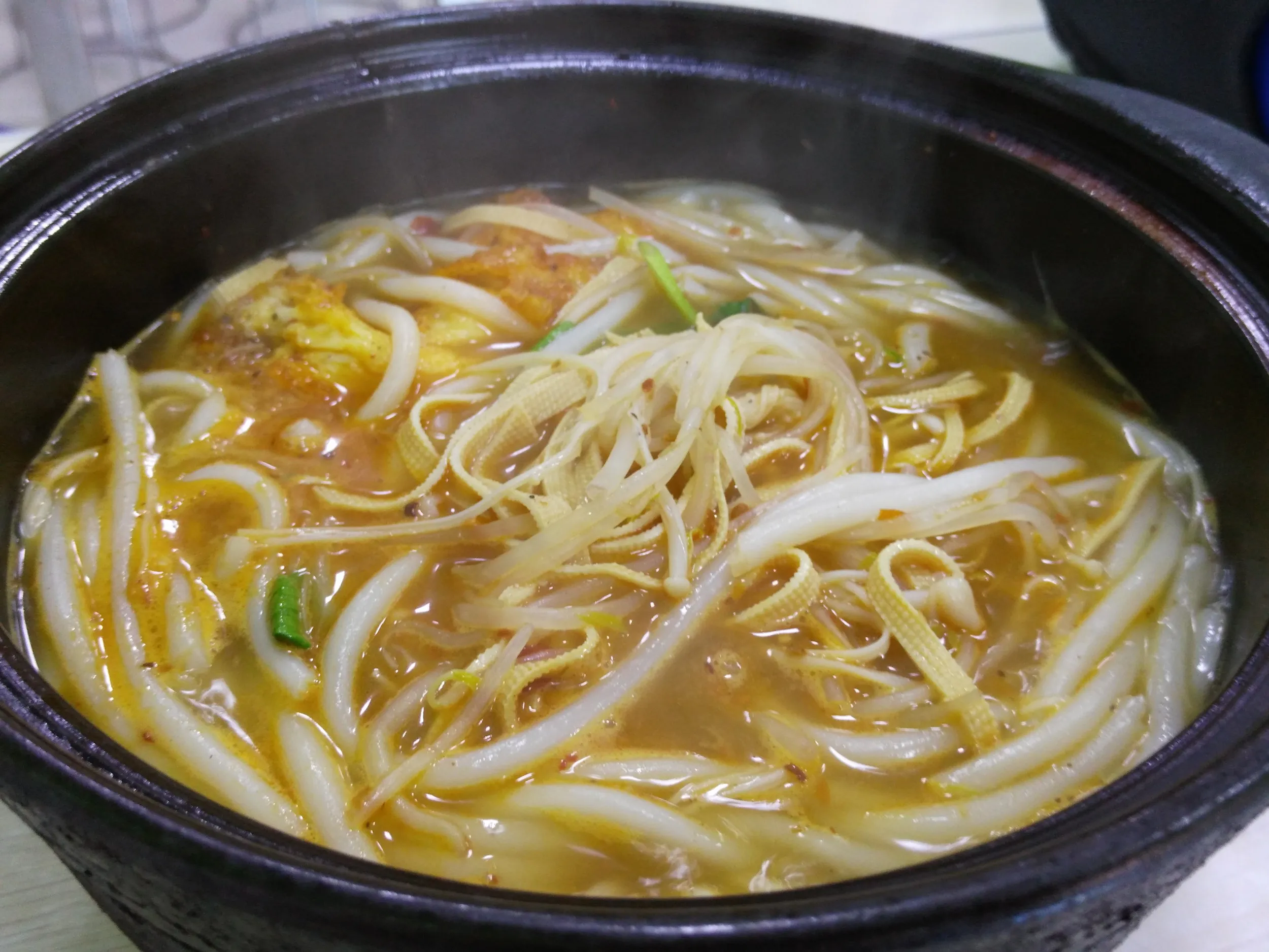 雲南の過橋米線