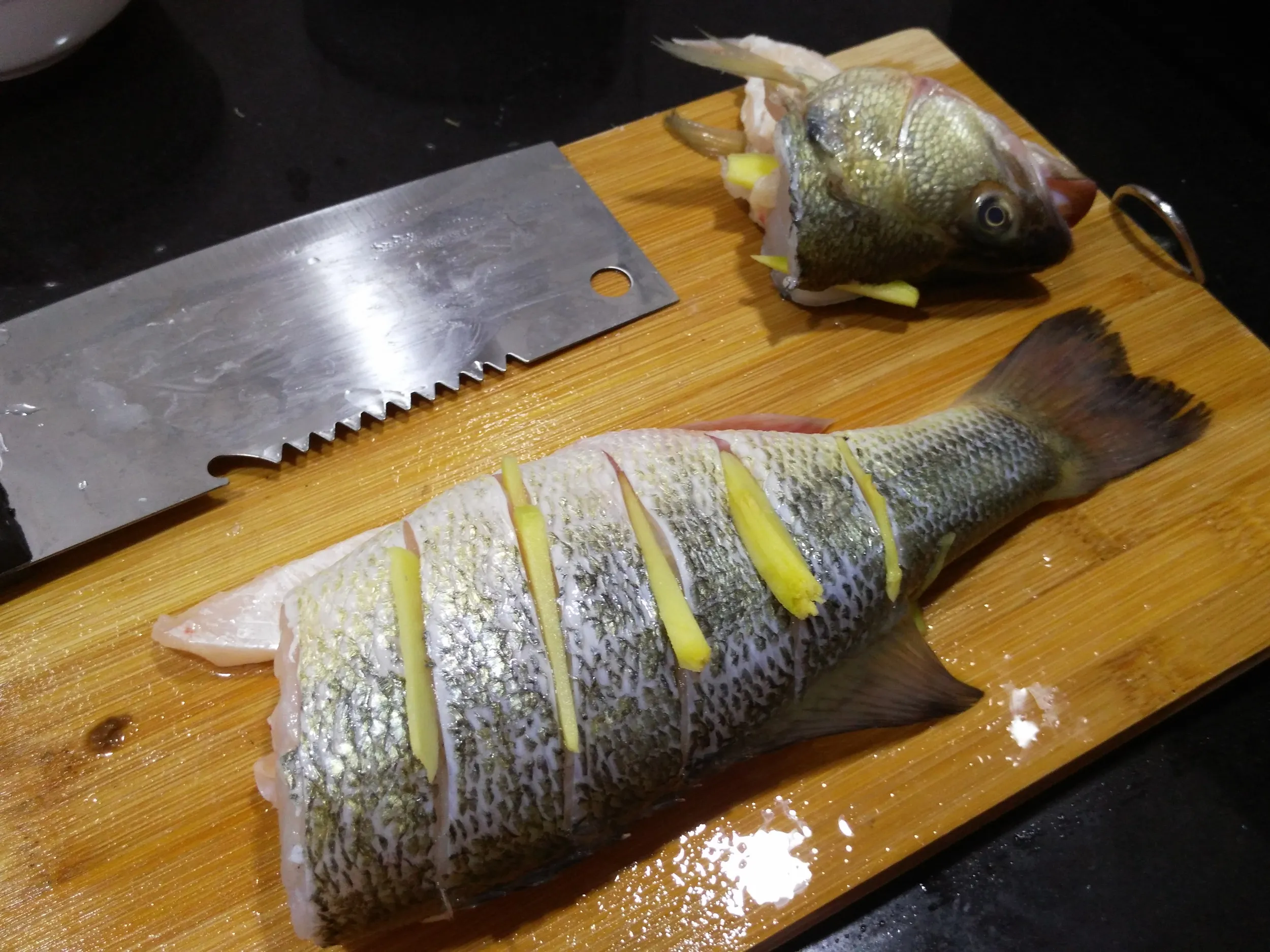 ブラックバスの調理