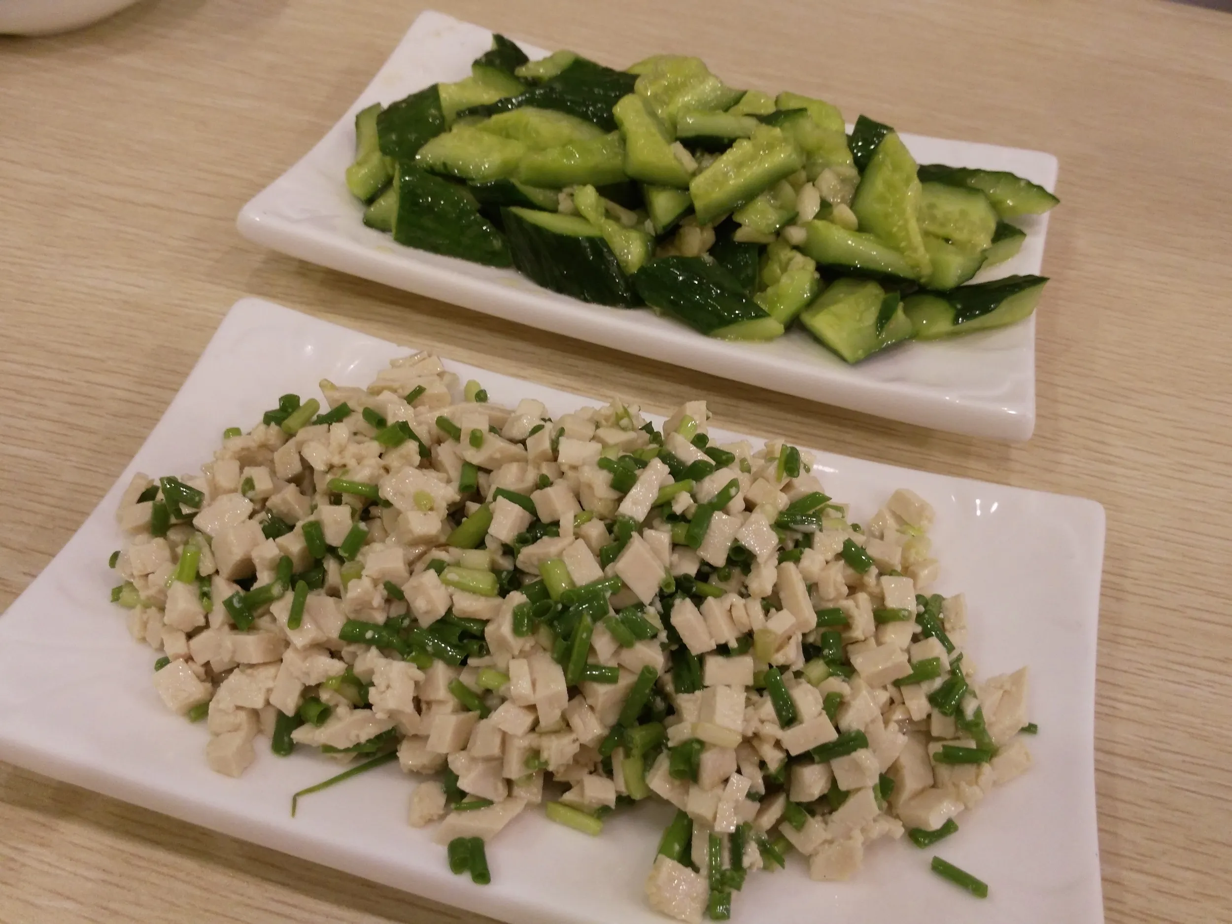 山西省の郷土料理店での夕食