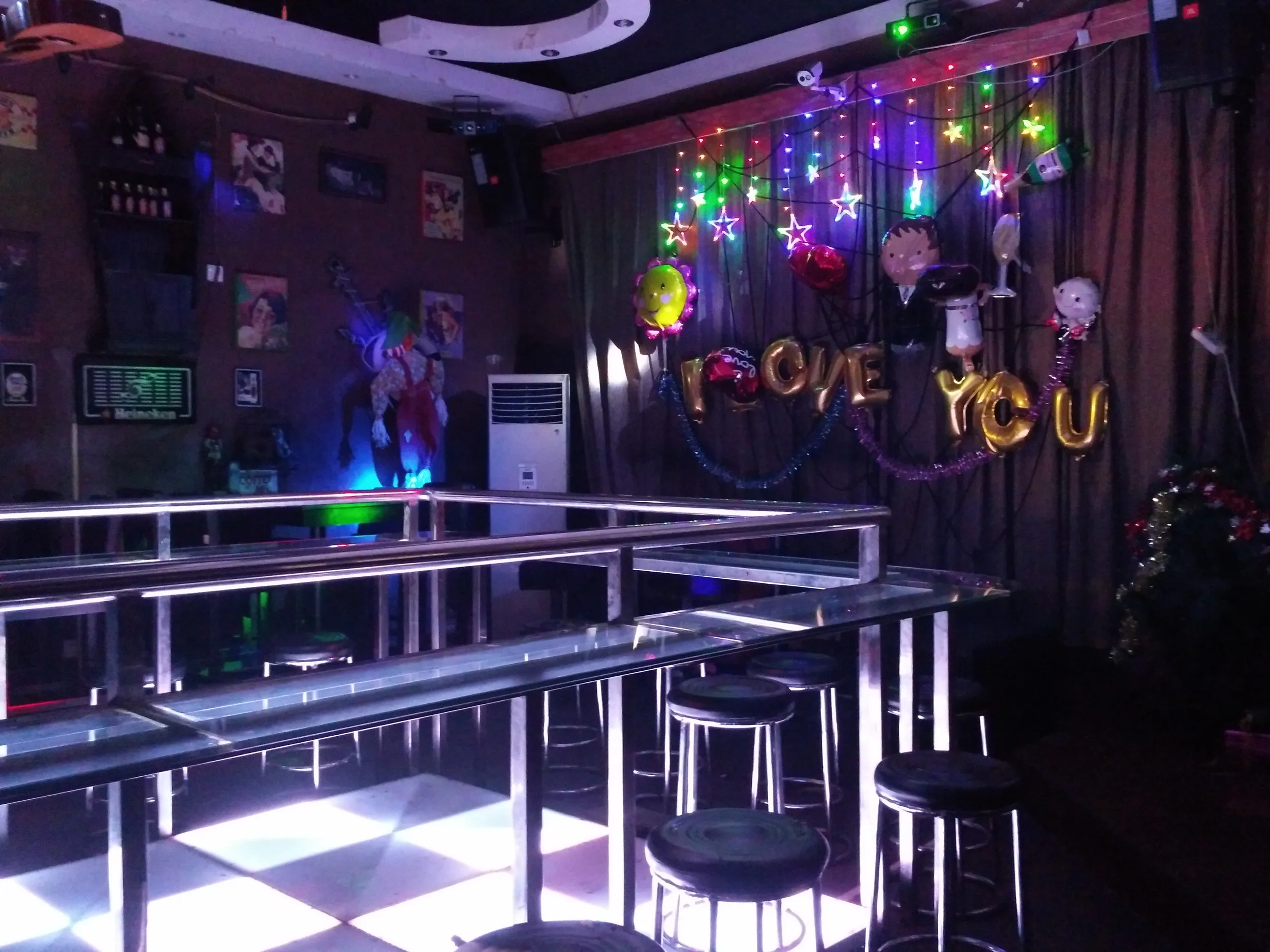 バーでまったり