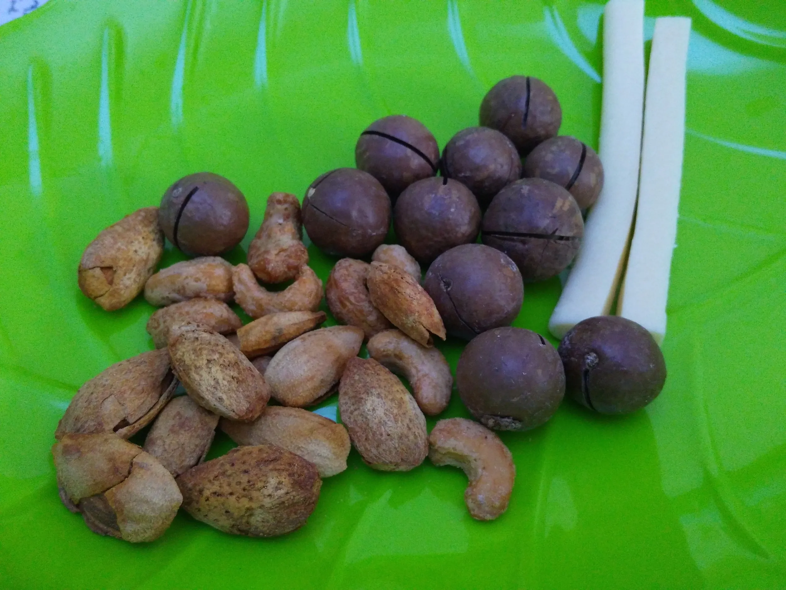 ナッツとチーズスティック