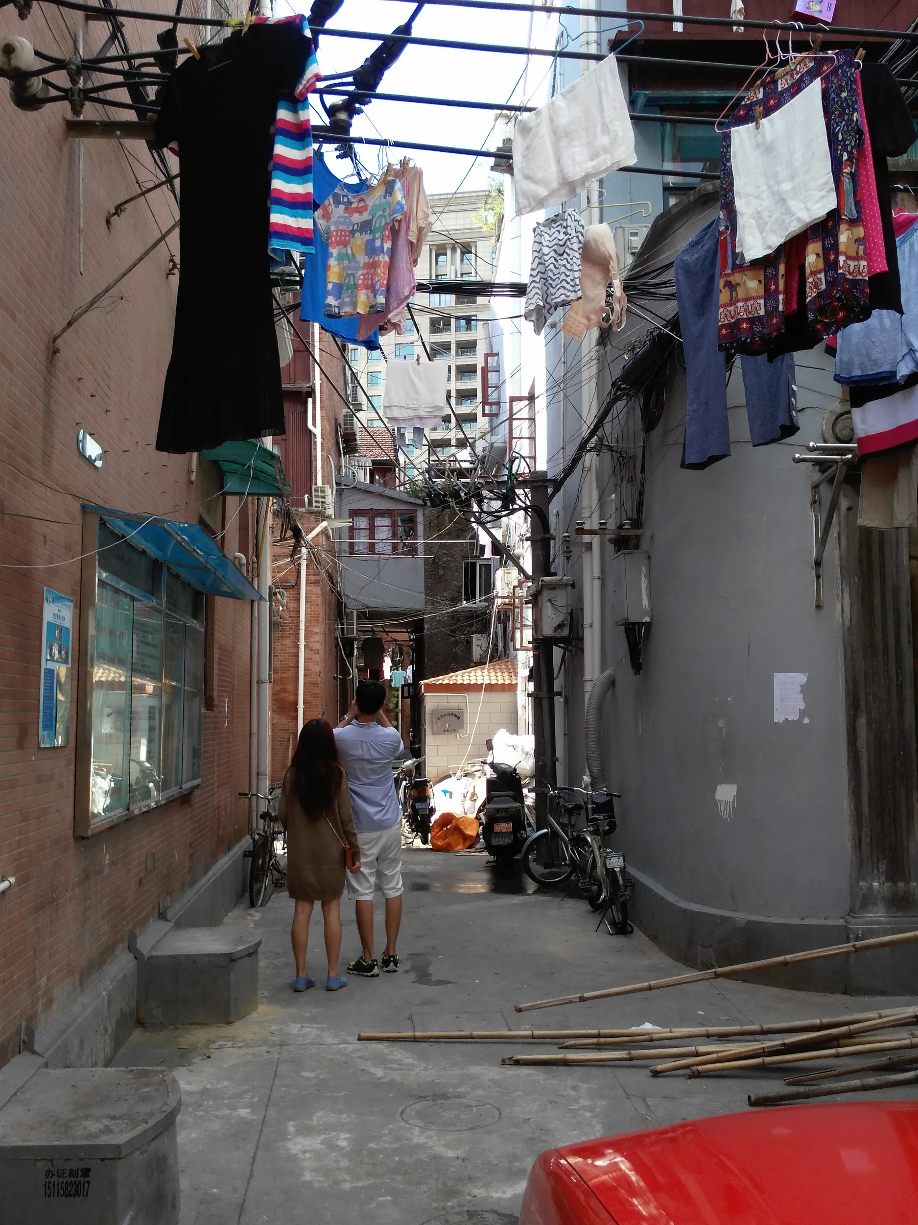 生活感漂う路地