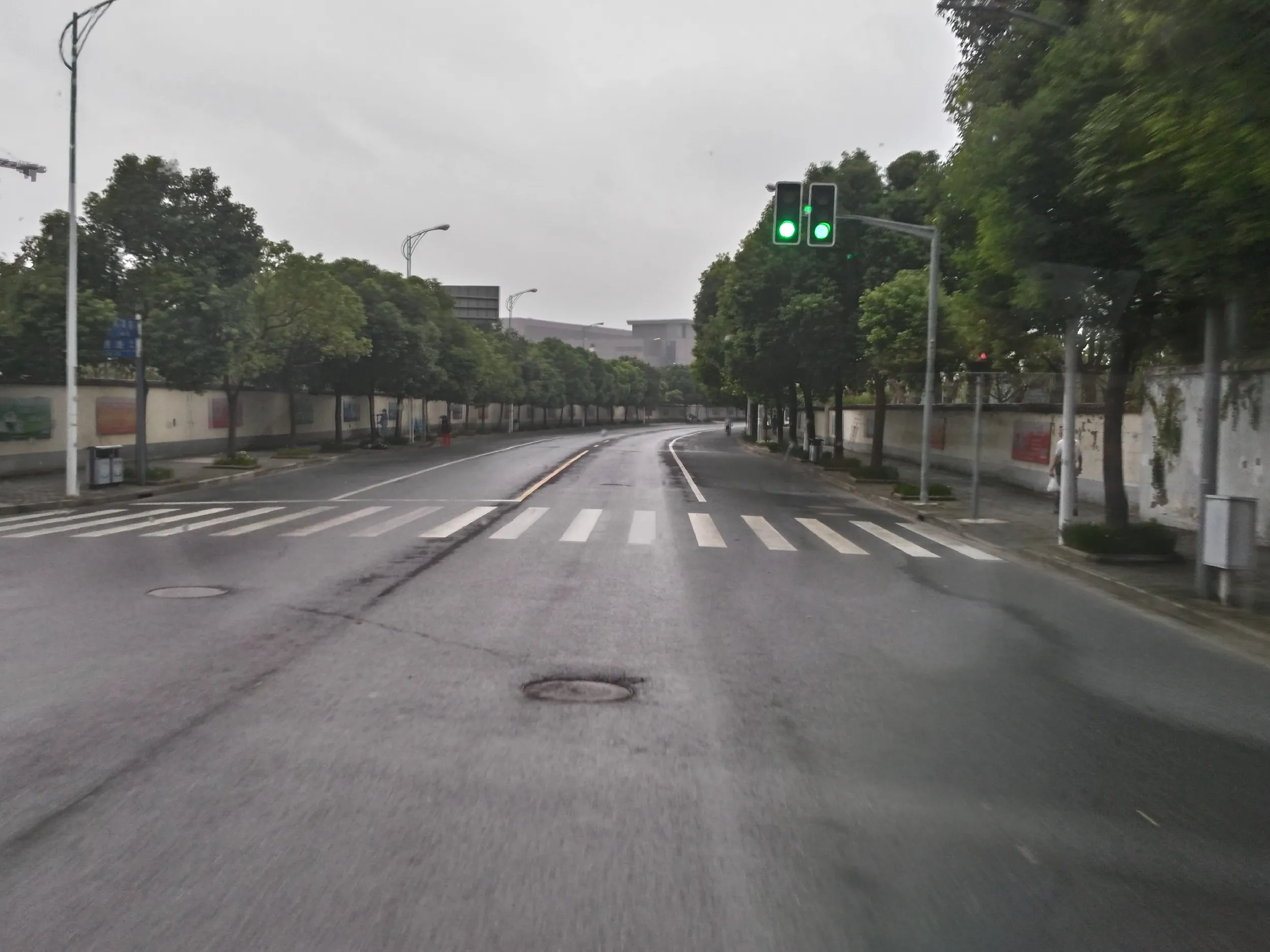 地下鉄での移動風景