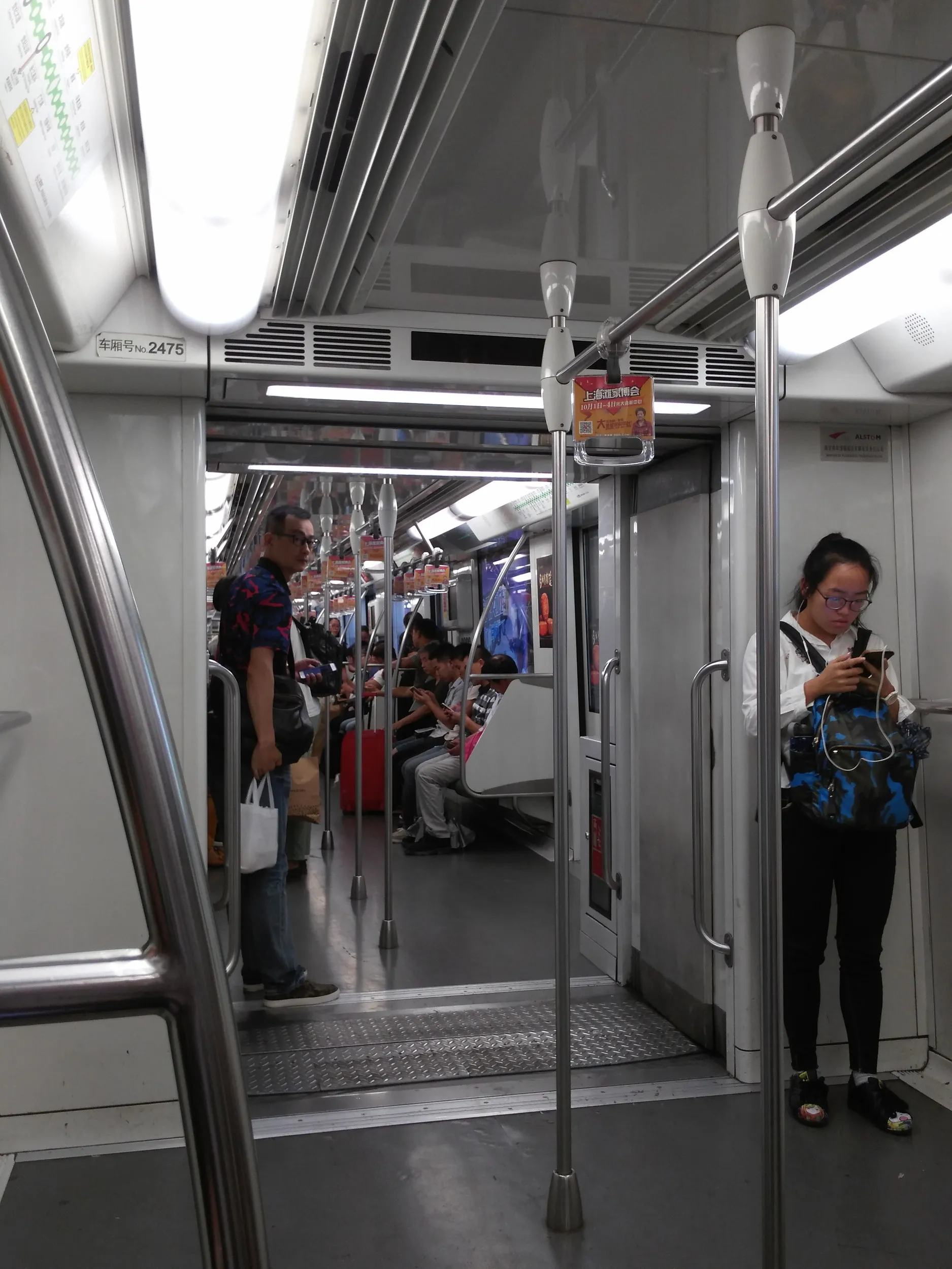 上海虹橋駅の様子