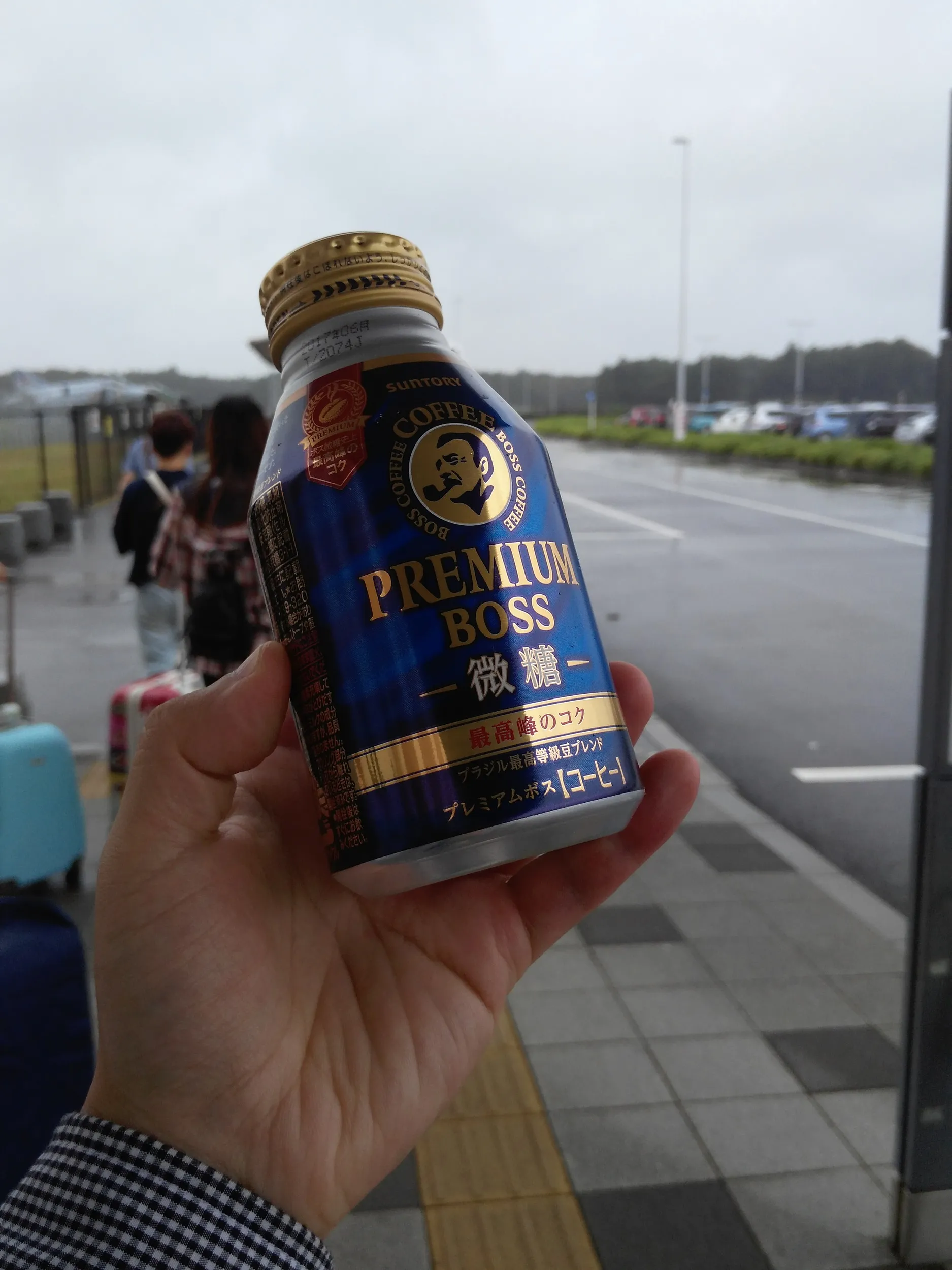 帰国後の微糖缶コーヒー