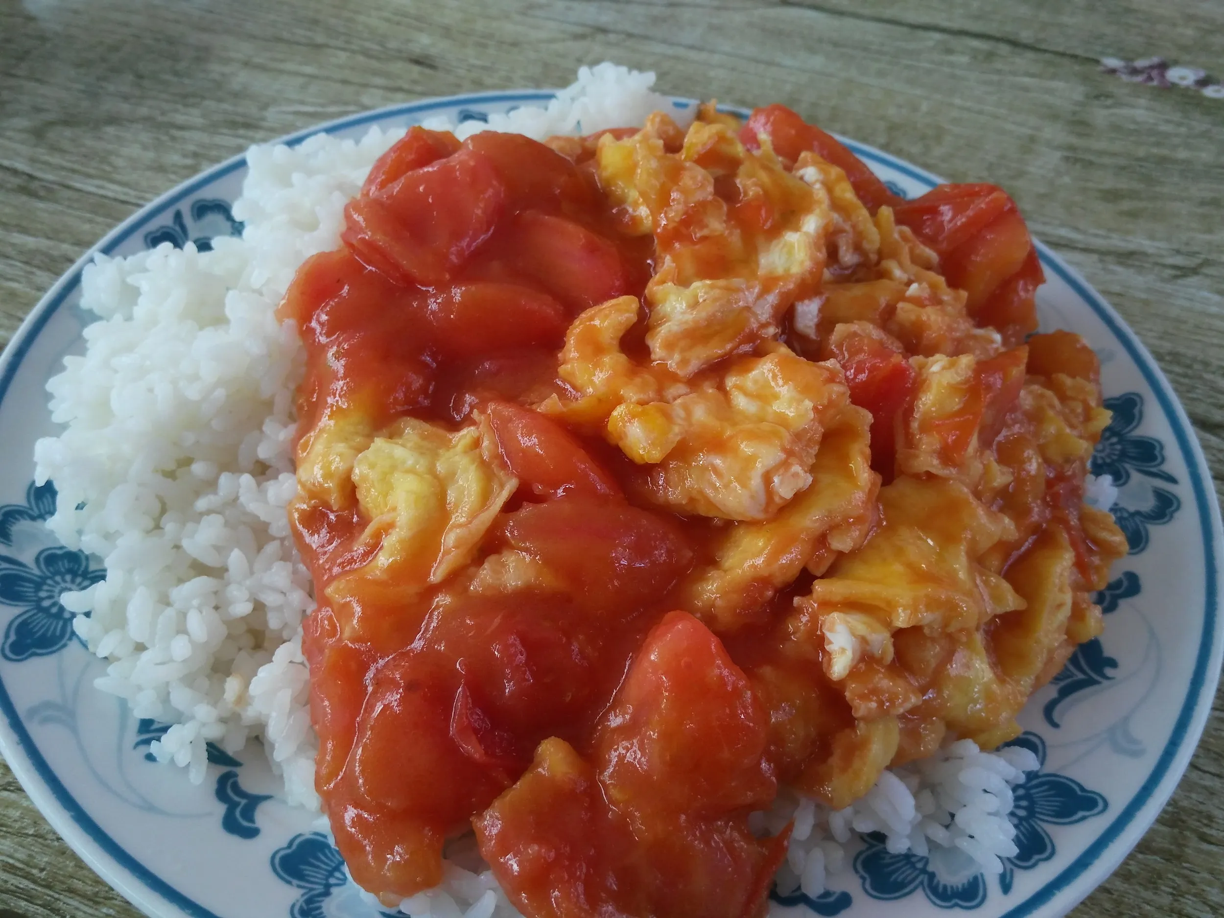 卵とトマトの炒め物