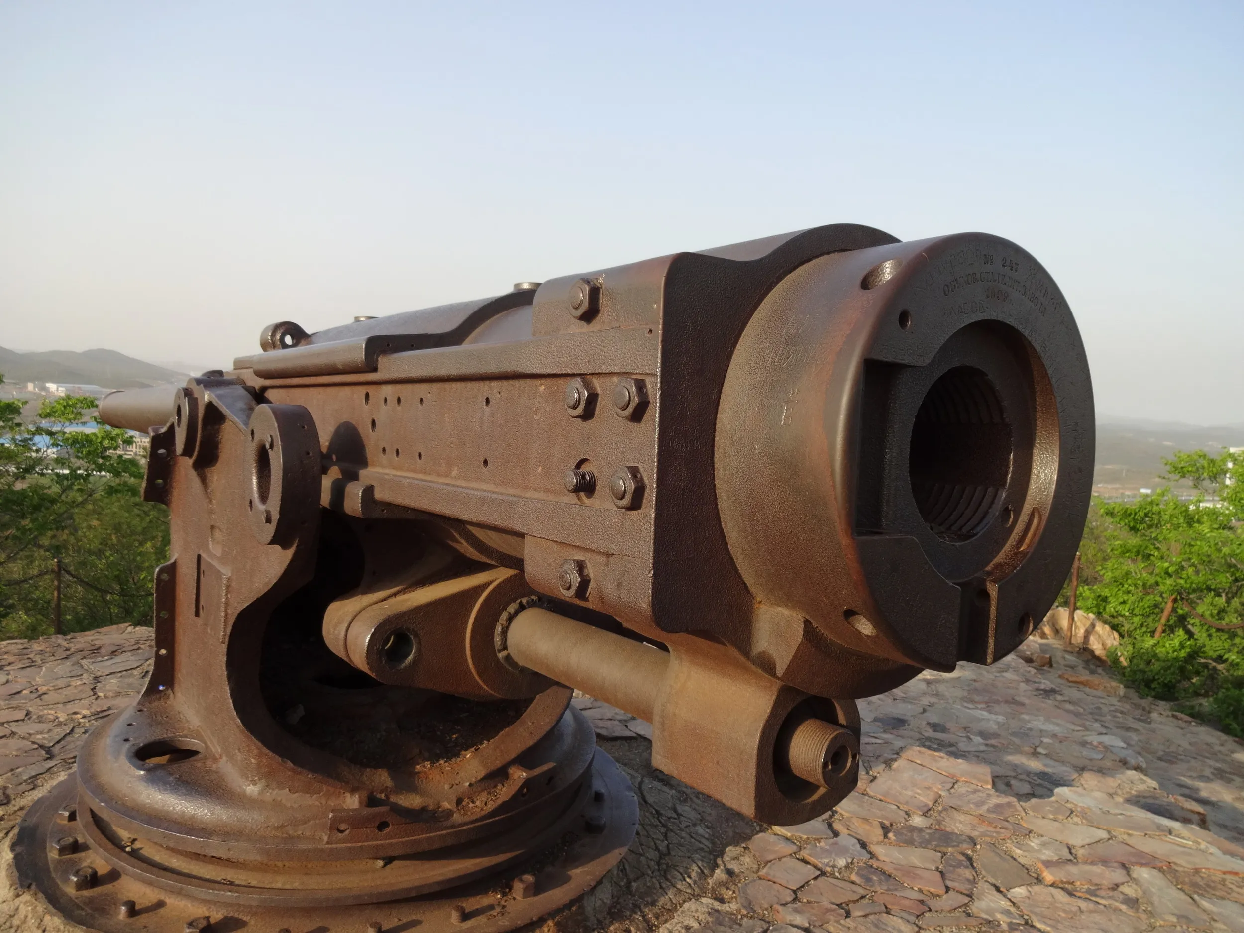 迫力あるカノン砲