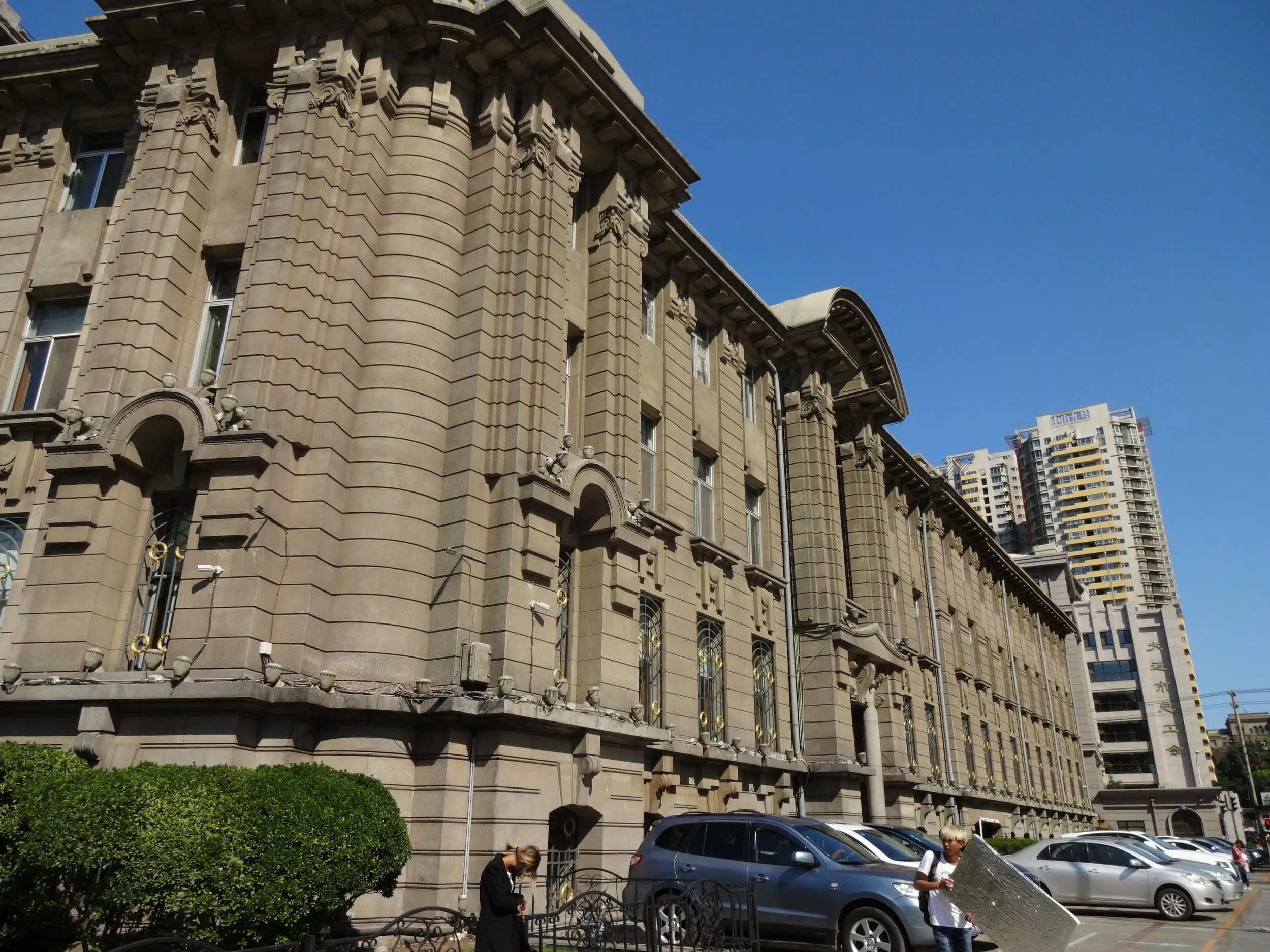 中山広場の風景