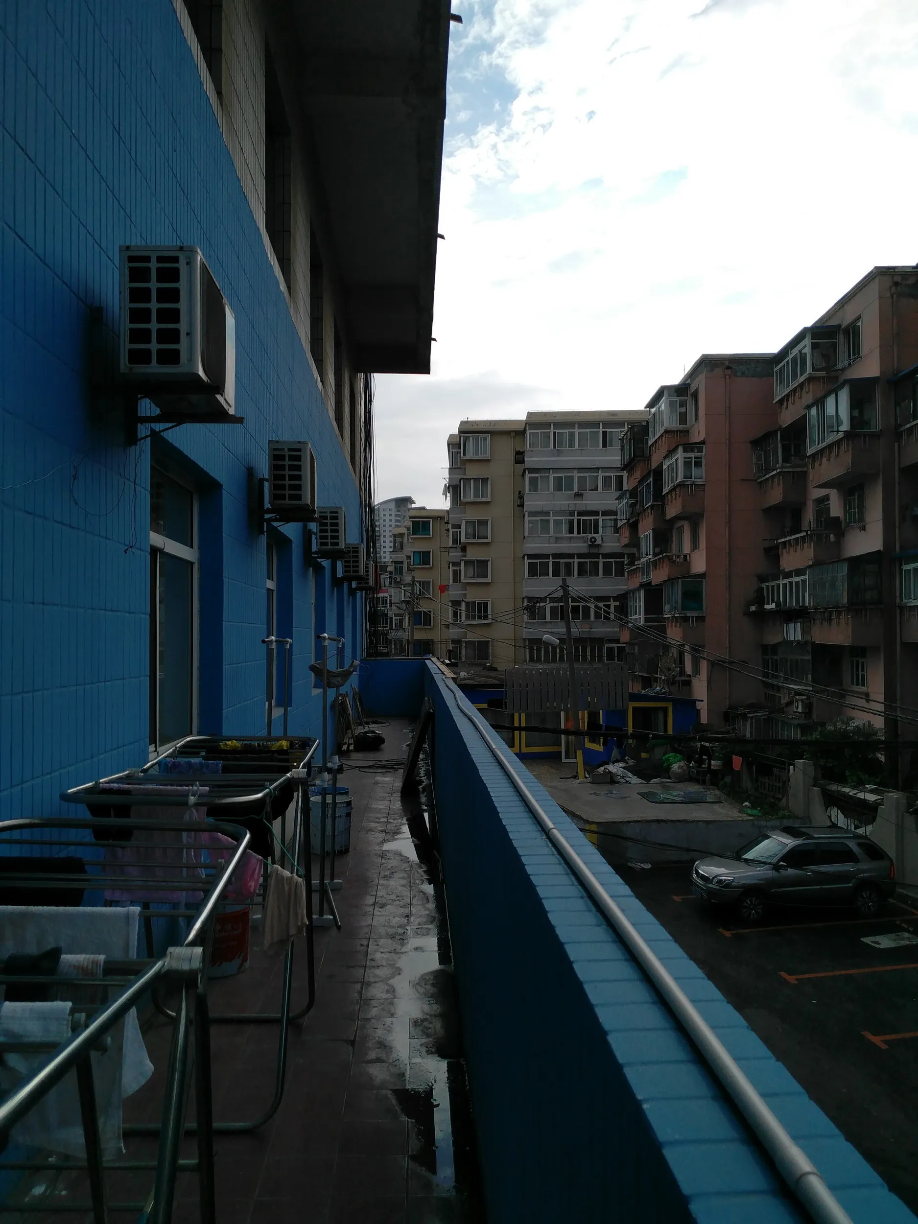 ユースホステルのベランダ