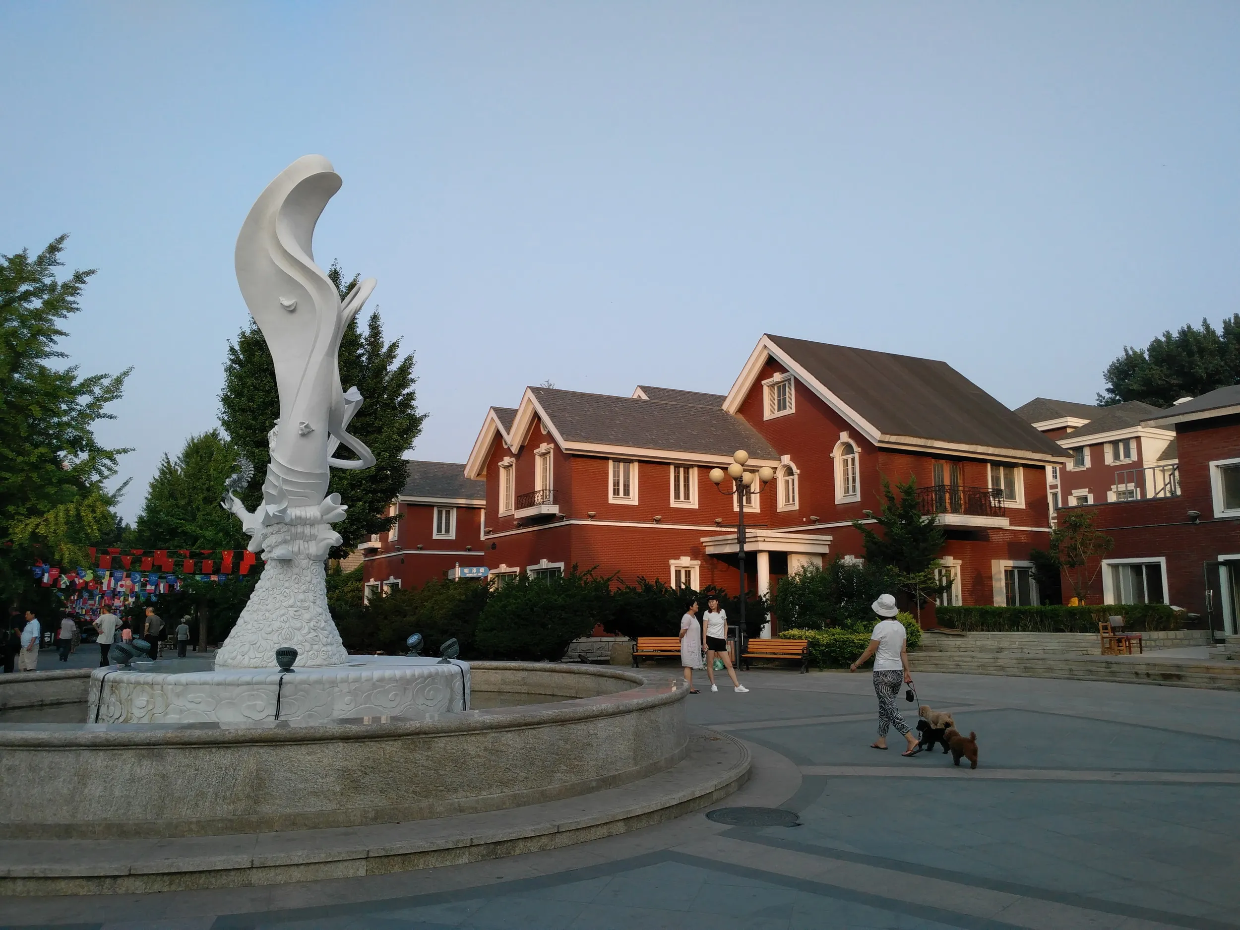 南山旅游風情街の小広場