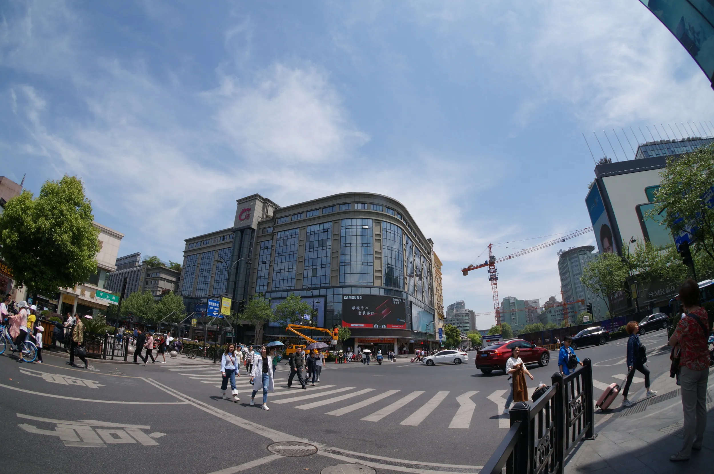 龍翔橋付近の風景