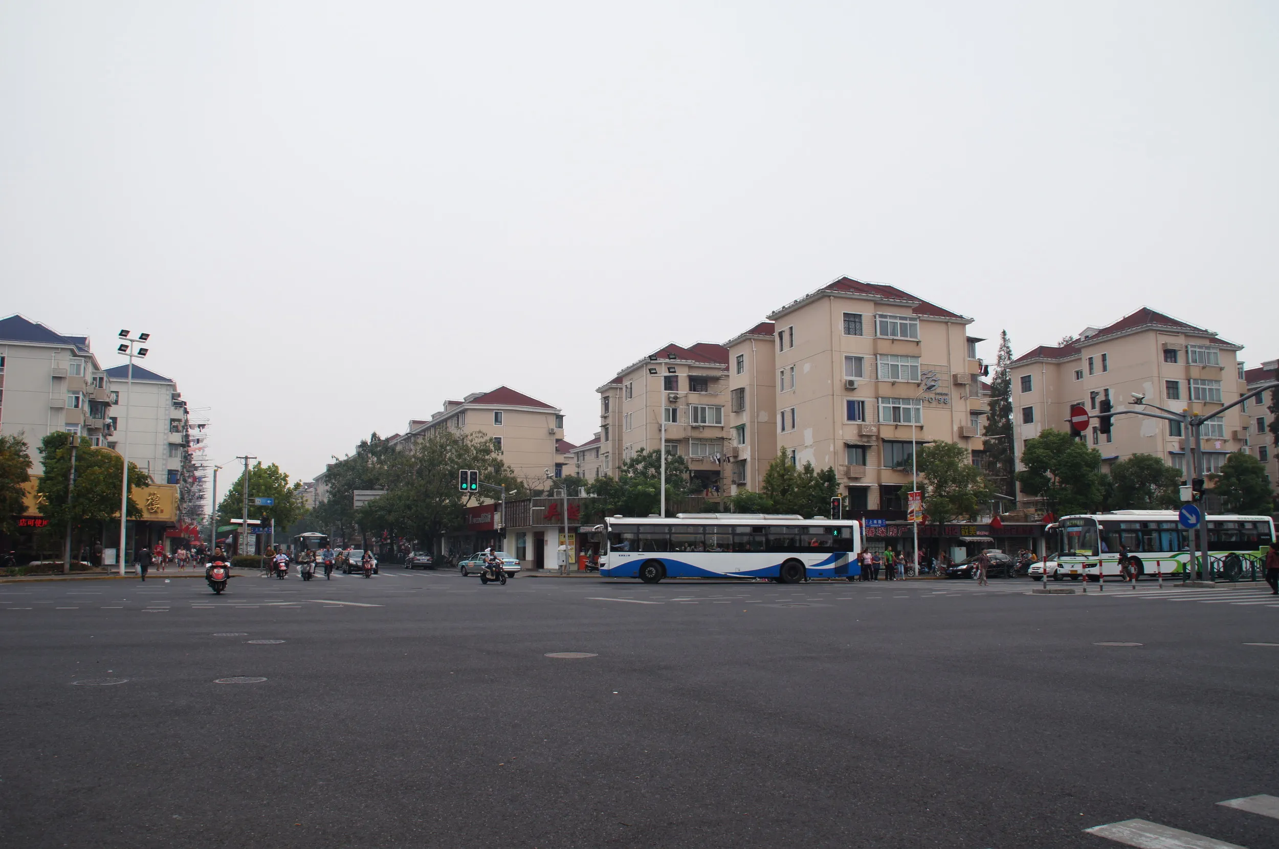 上鋼二村と上鋼一村付近