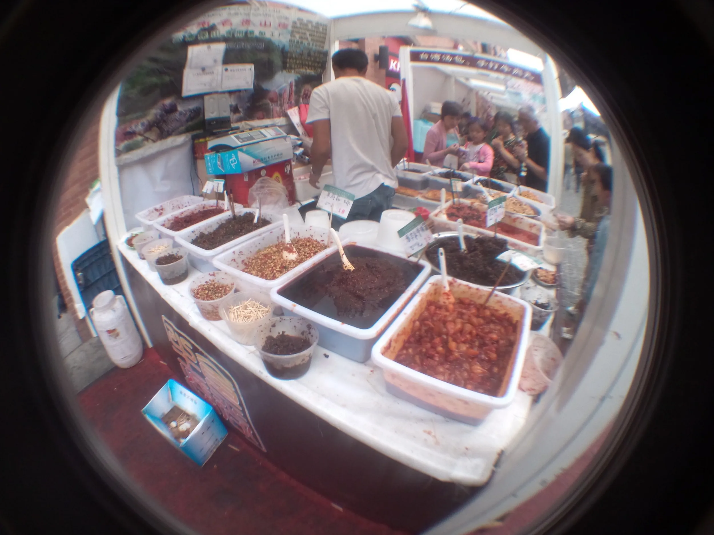 上鋼一村の屋台街