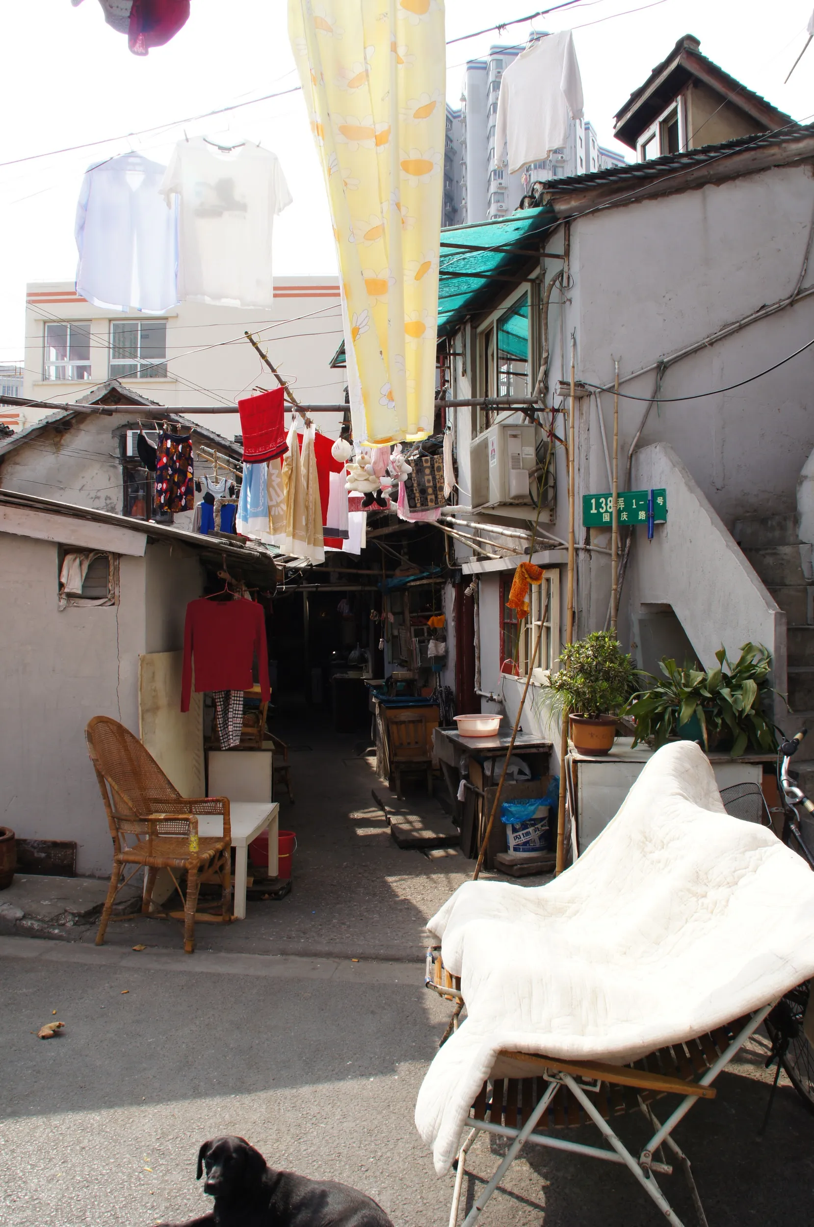 国慶路と弄堂の風景