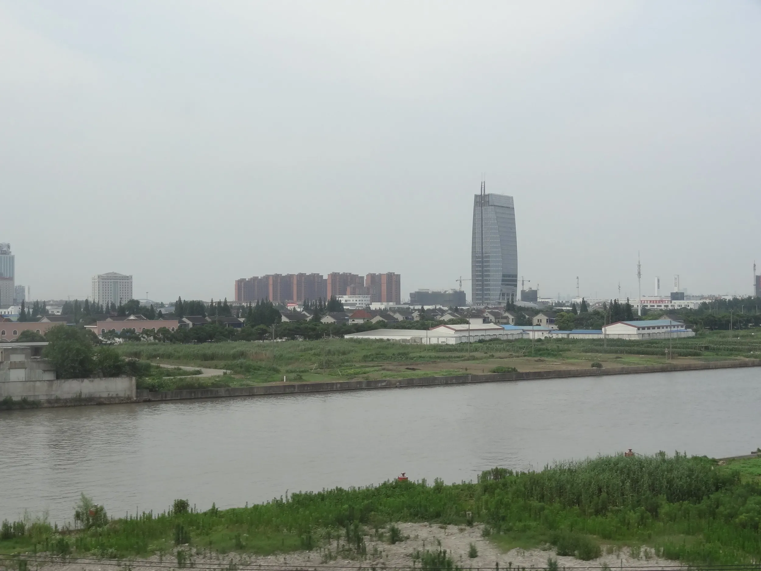 長距離バスの車窓